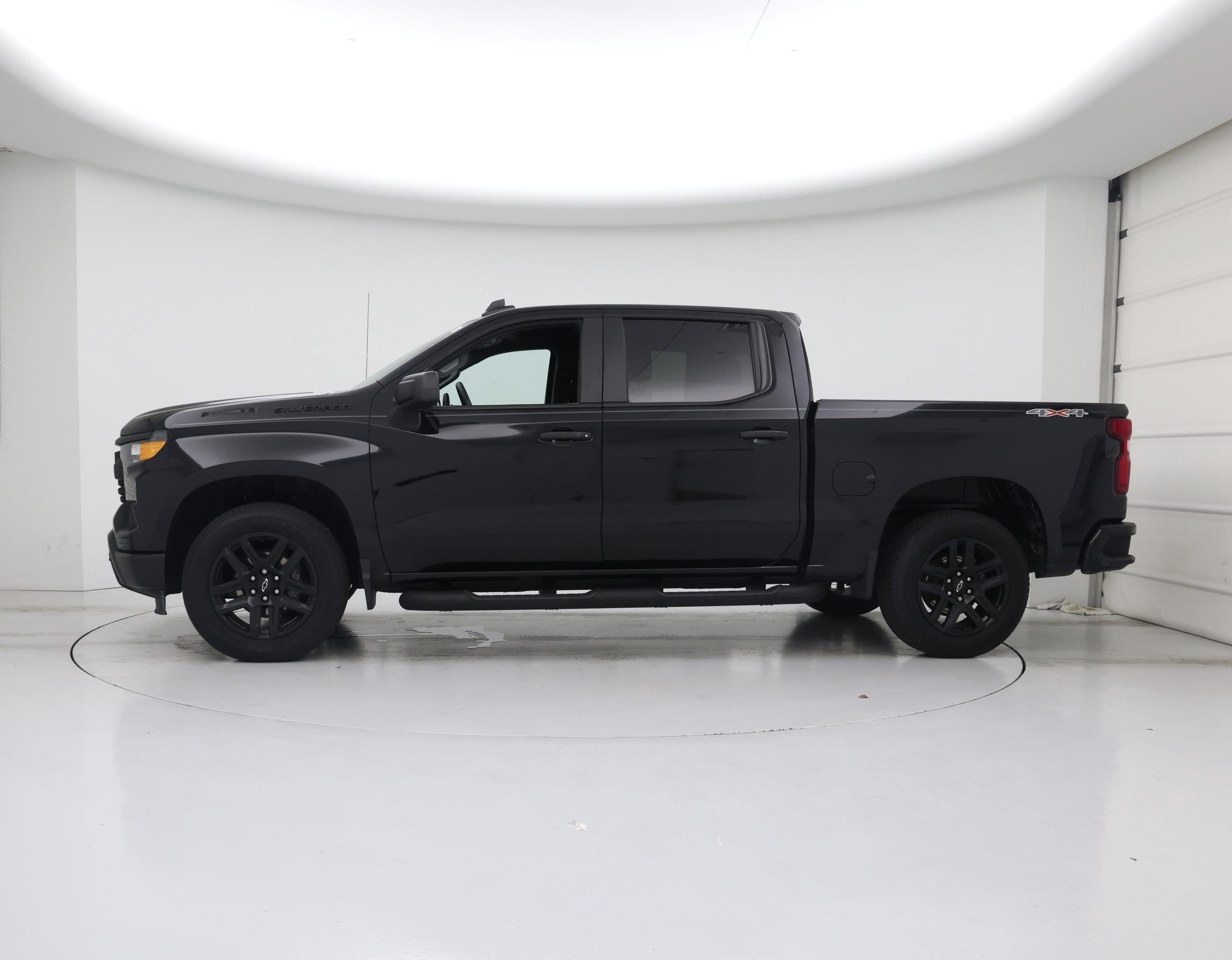 Thumbnail: 2023 Chevrolet Silverado 1500 - 3