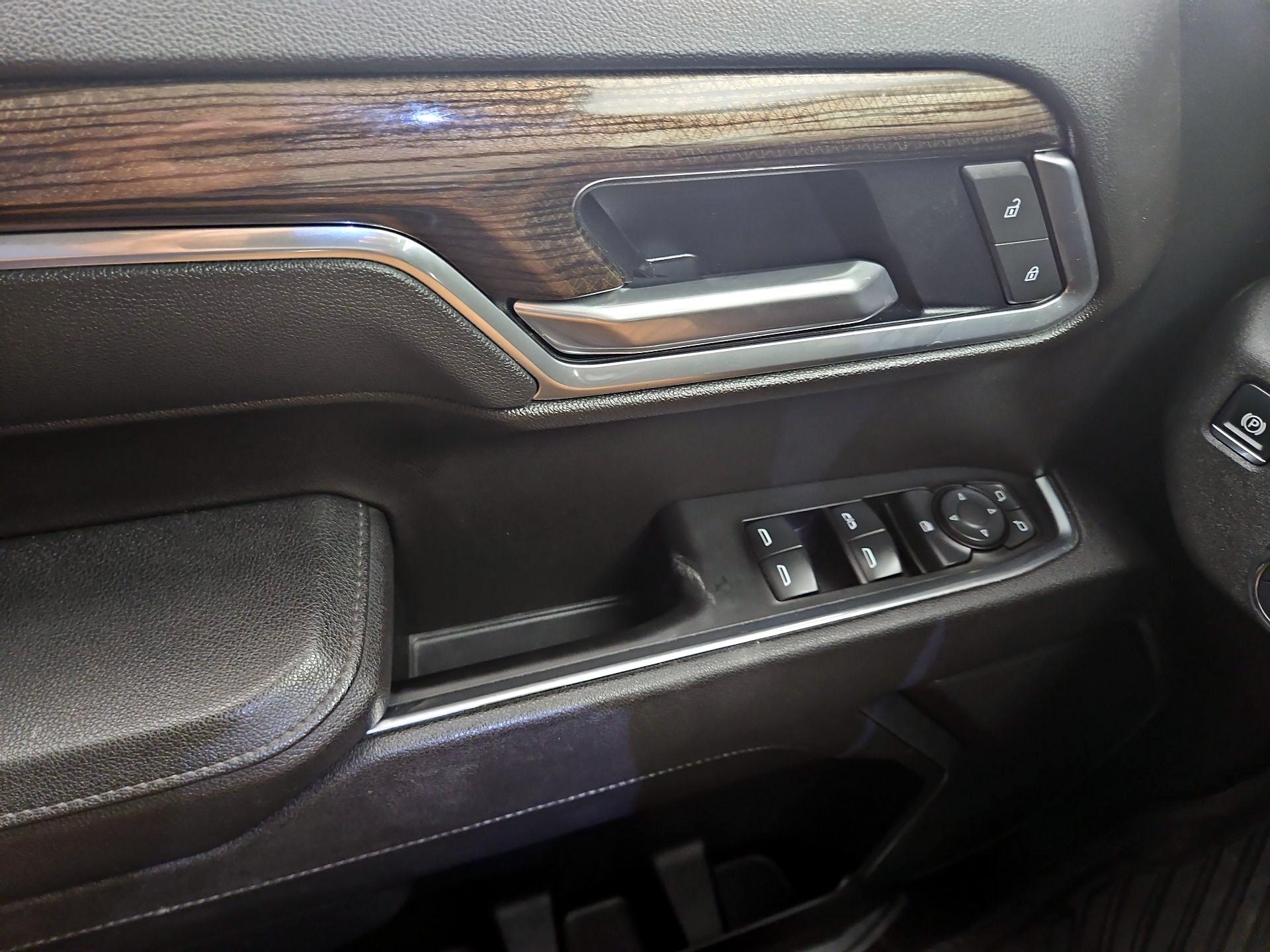 Thumbnail: 2025 Chevrolet Silverado 1500 - 10