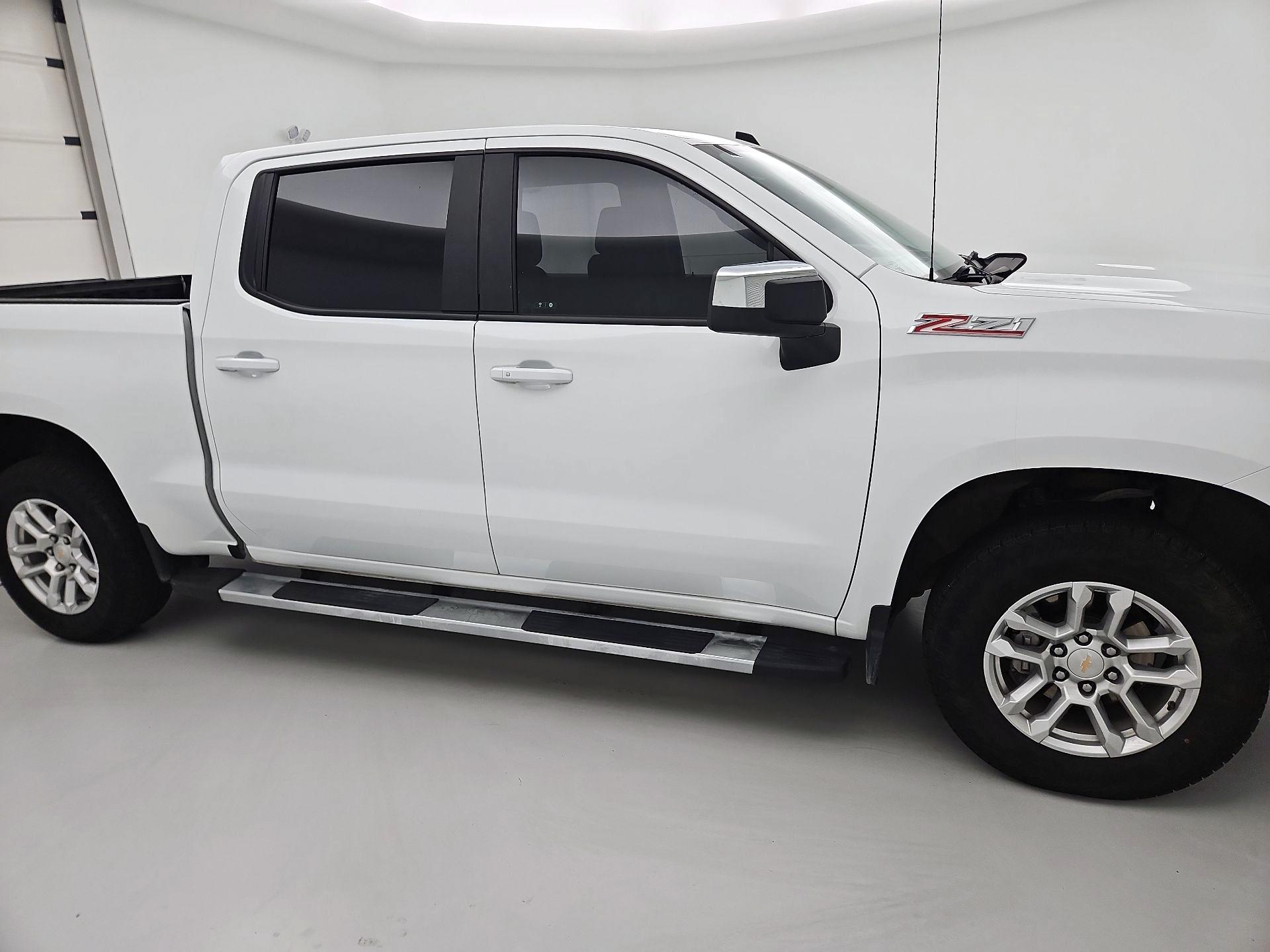 Thumbnail: 2025 Chevrolet Silverado 1500 - 4