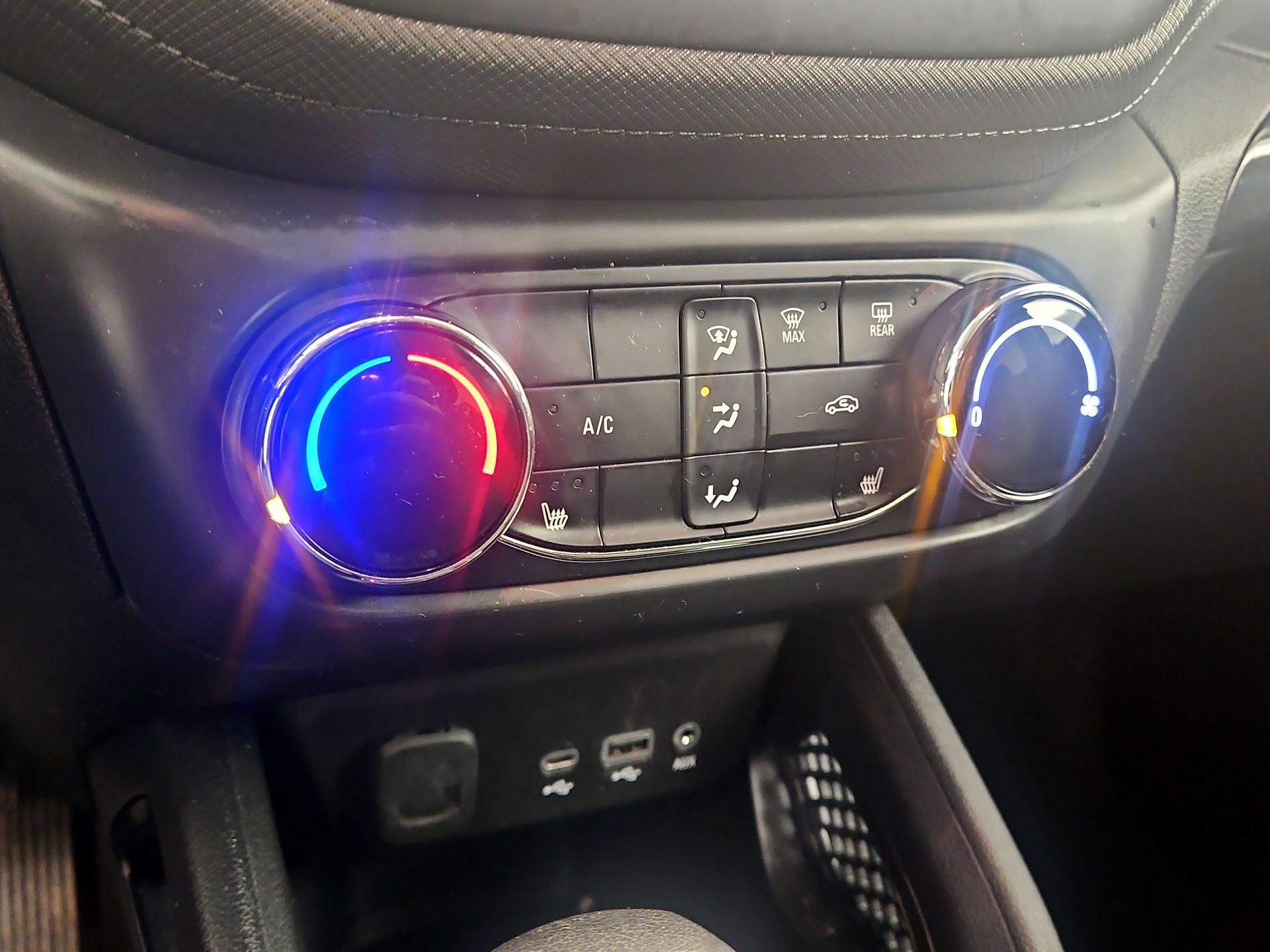 Thumbnail: 2023 Chevrolet TrailBlazer - 16