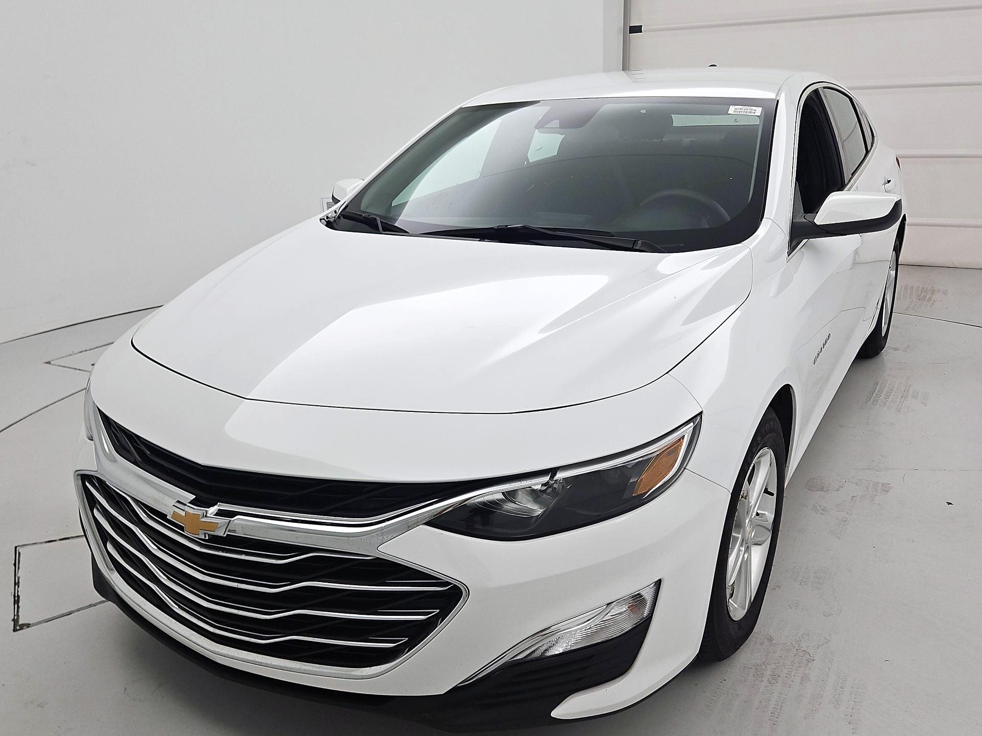 Thumbnail: 2024 Chevrolet Malibu - 3