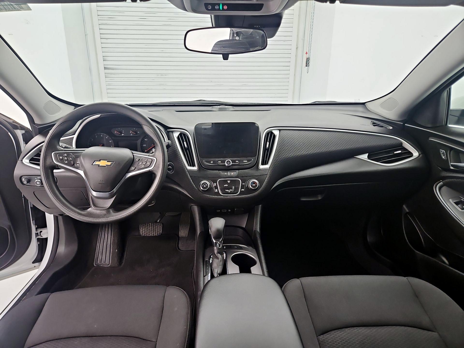 Thumbnail: 2024 Chevrolet Malibu - 8