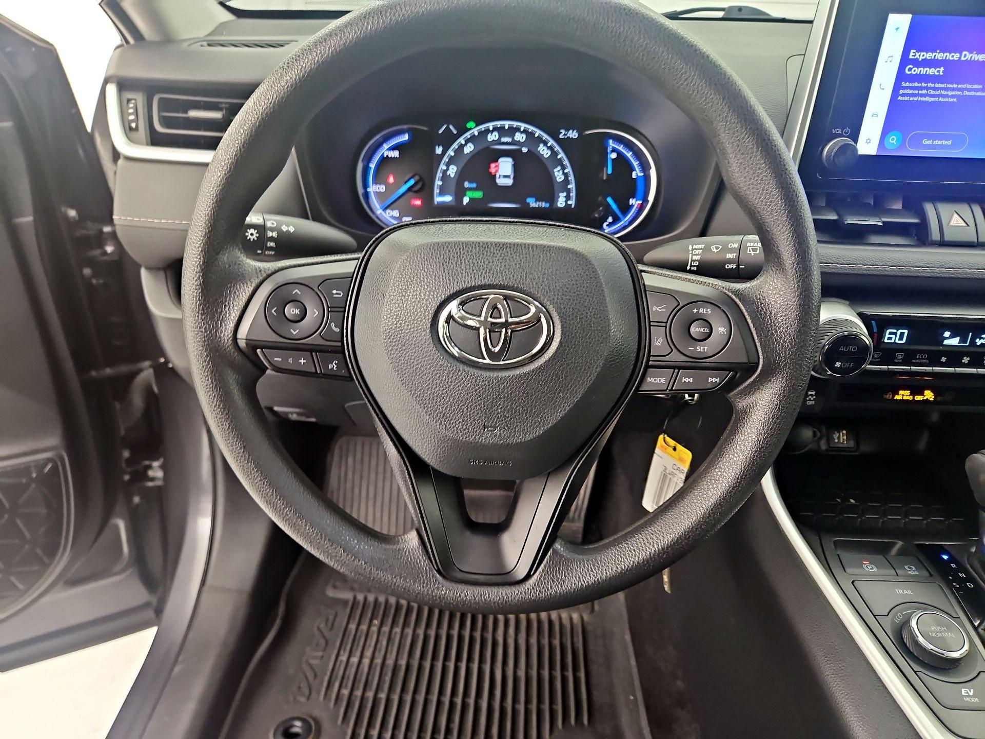 Thumbnail: 2023 Toyota RAV4 - 10