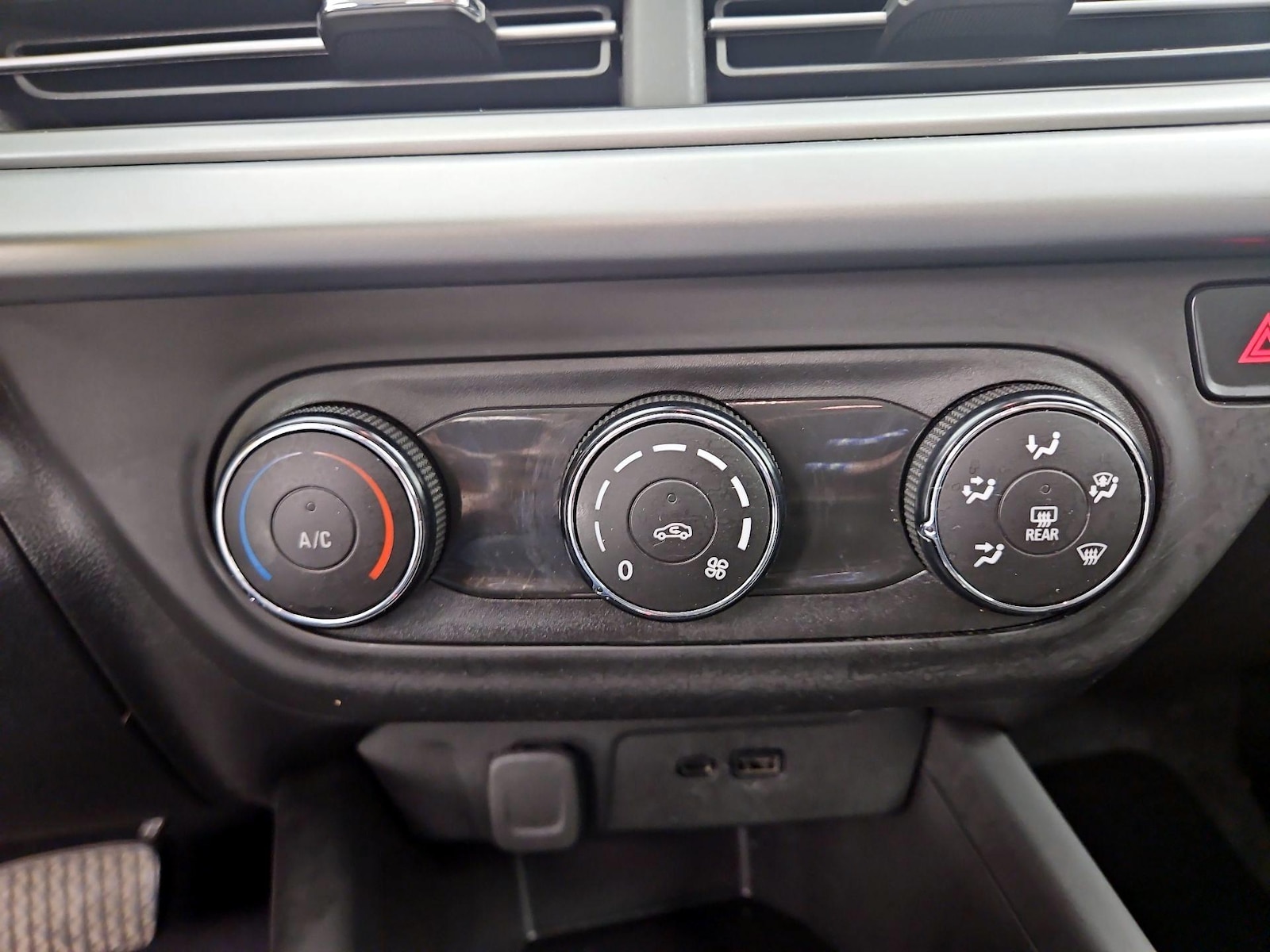2024 Chevrolet Trax LS - Photo 16