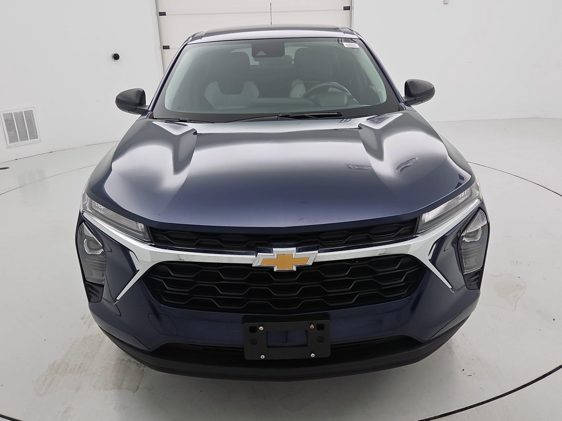 Thumbnail: 2024 Chevrolet Trax - 2