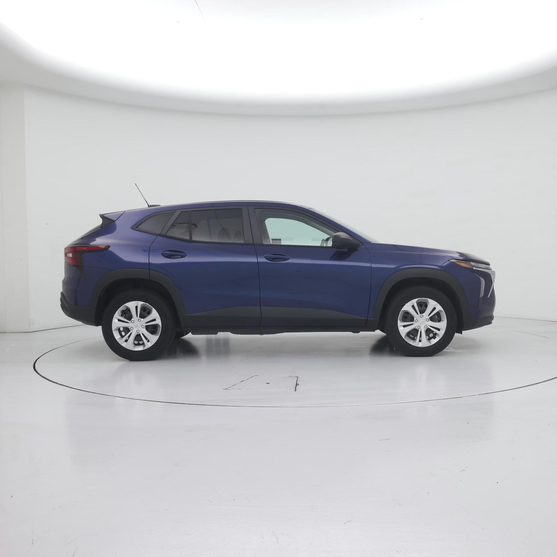 Thumbnail: 2024 Chevrolet Trax - 7