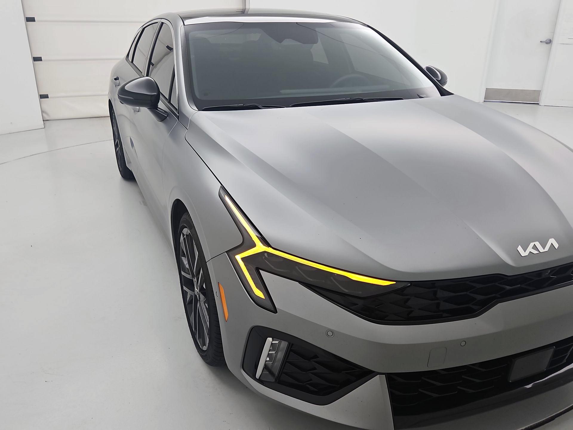 Thumbnail: 2026 Kia K5 - 1
