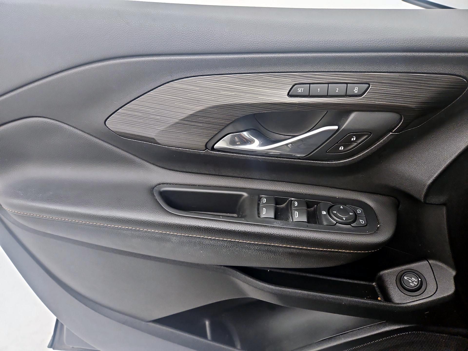 Thumbnail: 2020 GMC Terrain - 12