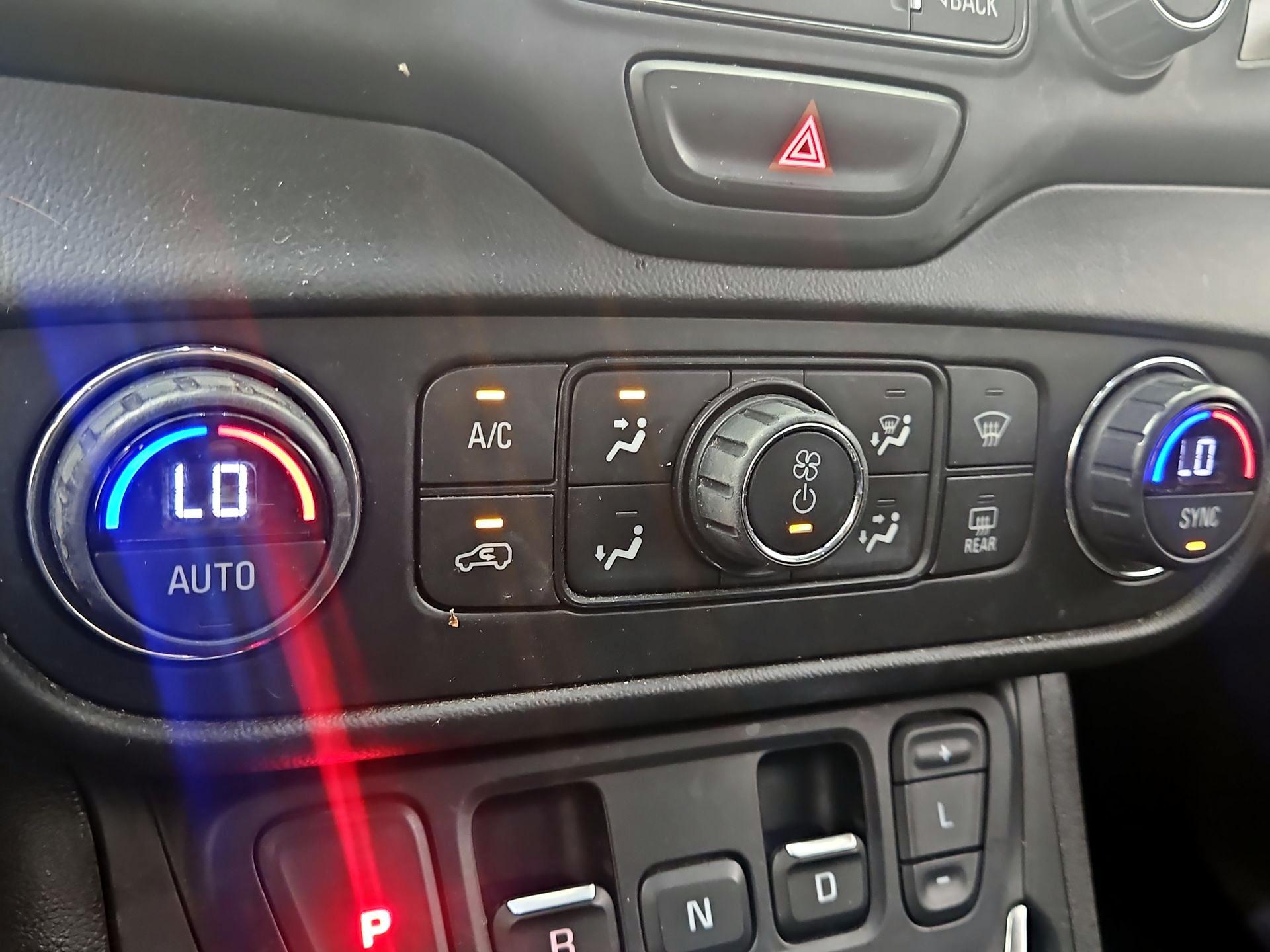 Thumbnail: 2020 GMC Terrain - 16