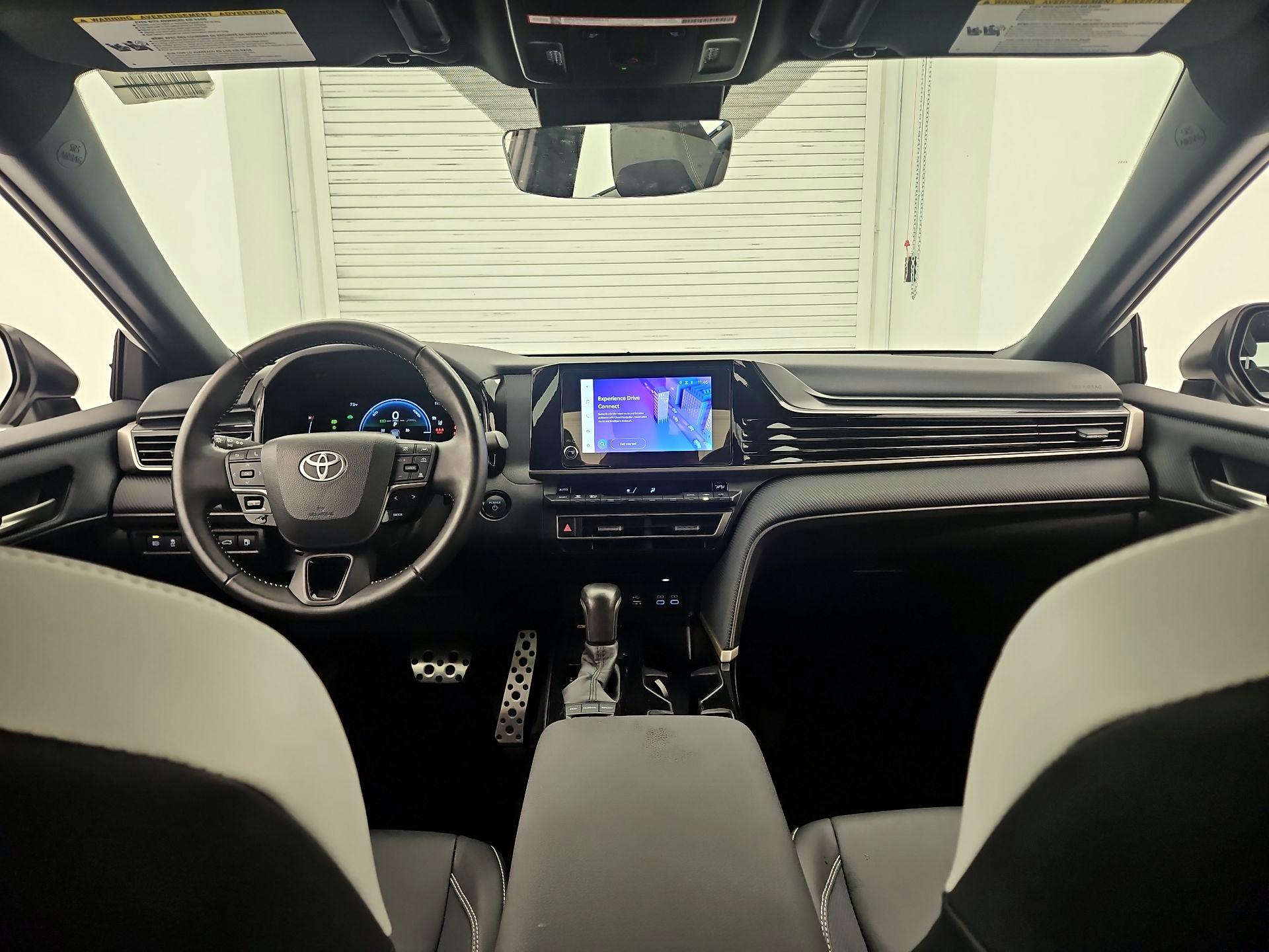 Thumbnail: 2025 Toyota Camry - 9