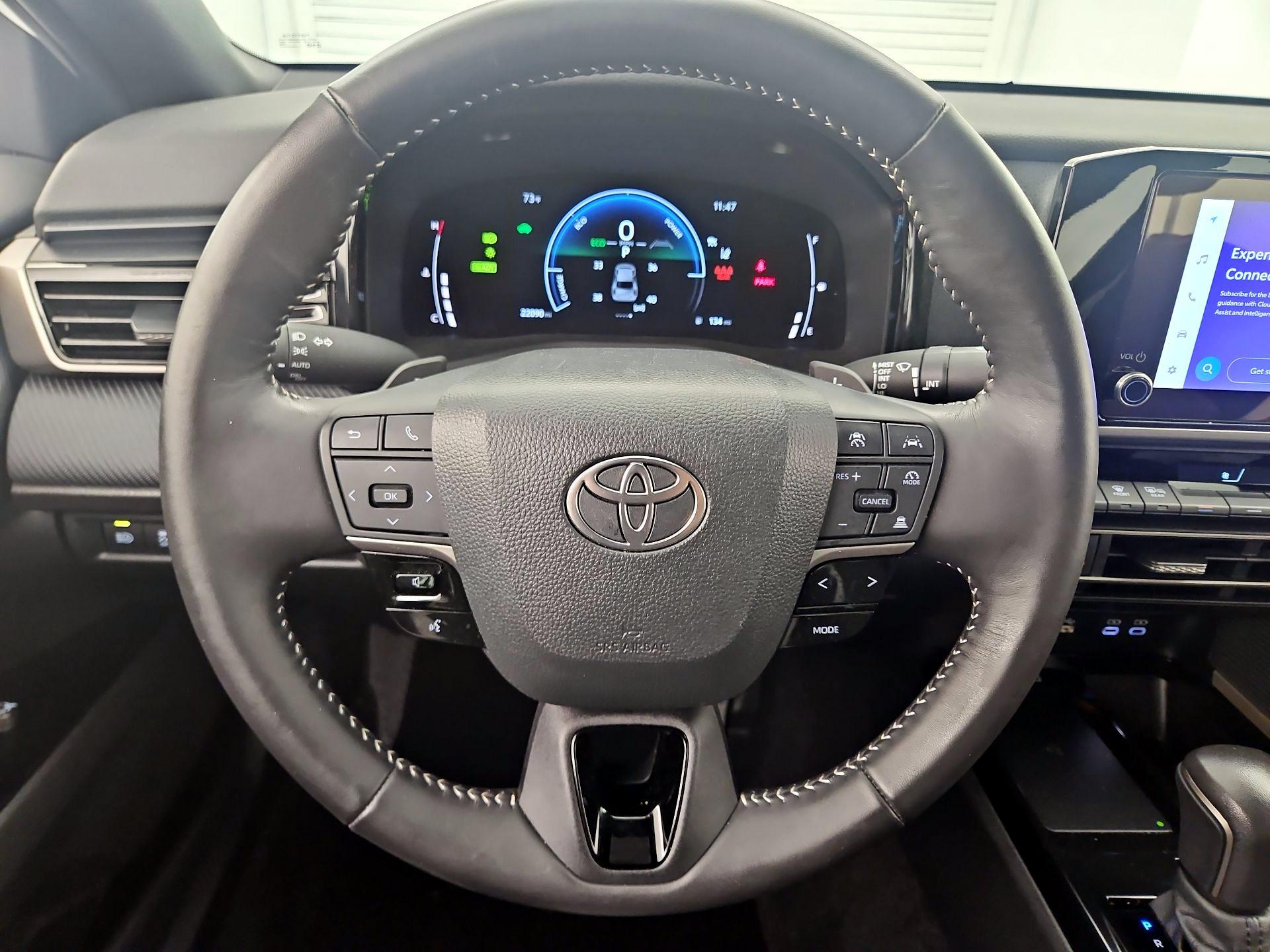 Thumbnail: 2025 Toyota Camry - 10