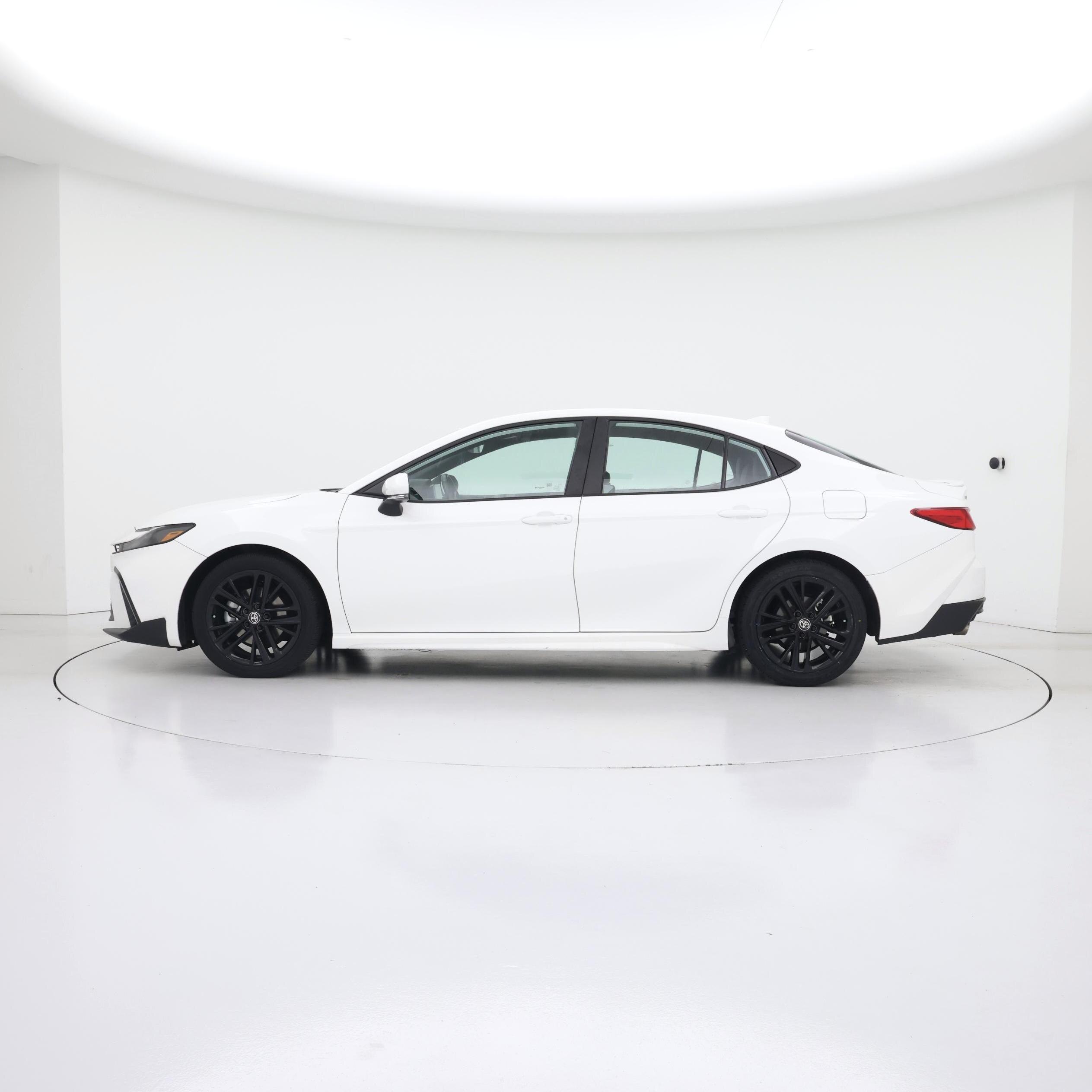Thumbnail: 2025 Toyota Camry - 3