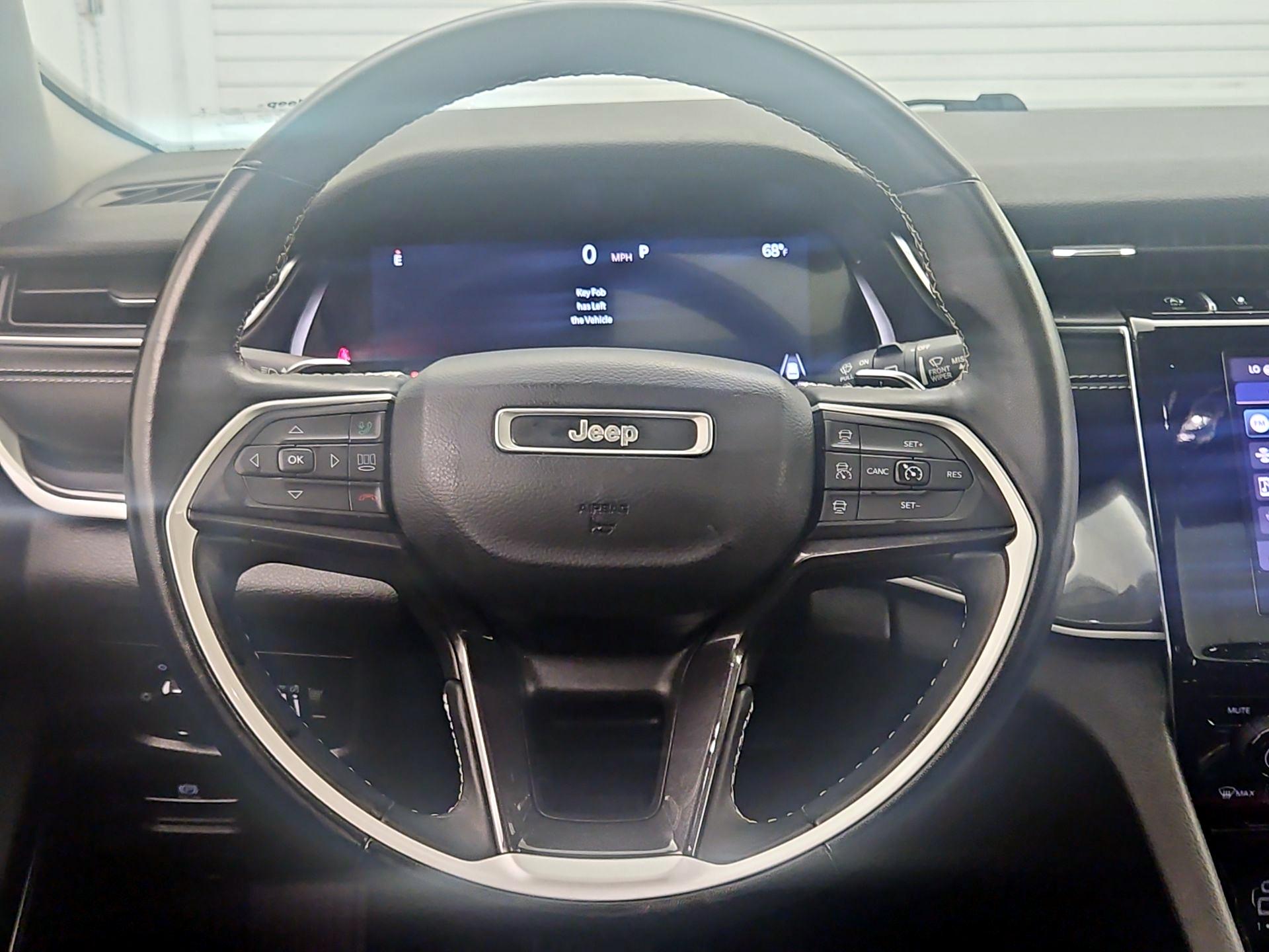 Thumbnail: 2022 Jeep Grand Cherokee - 10