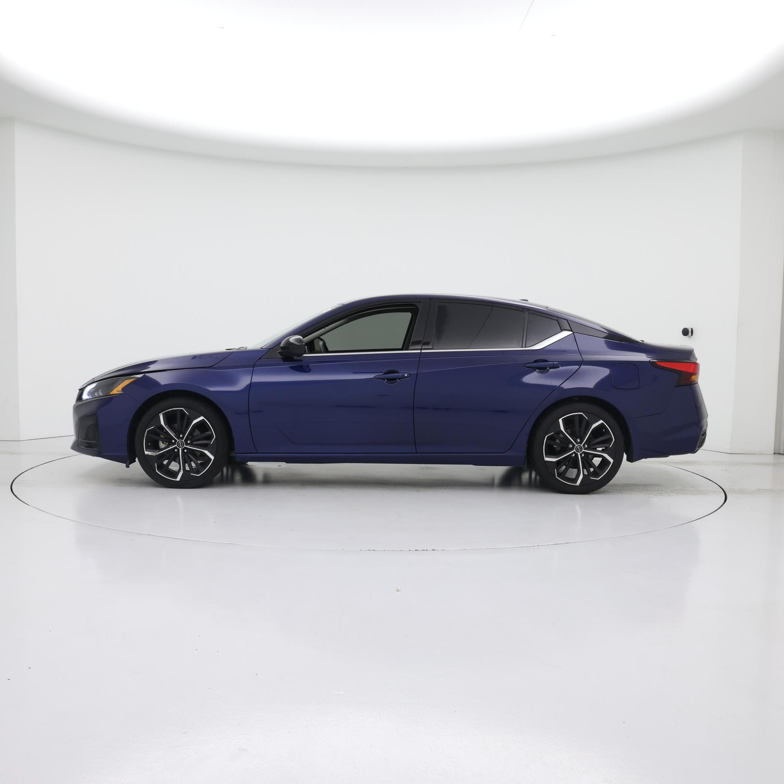 Thumbnail: 2024 Nissan Altima - 3