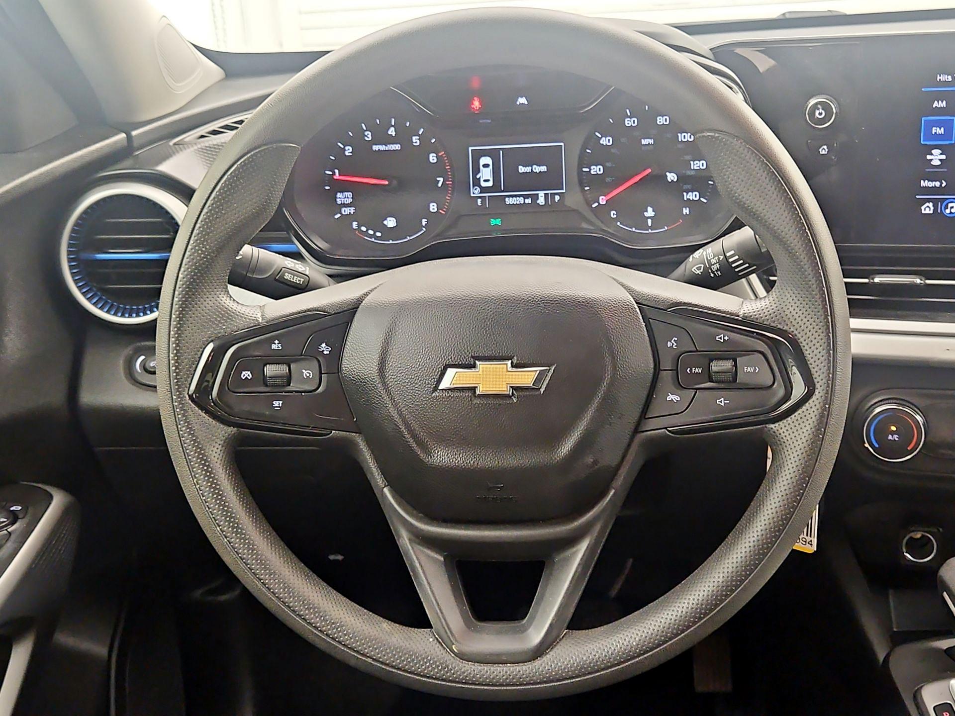 Thumbnail: 2024 Chevrolet Trax - 10
