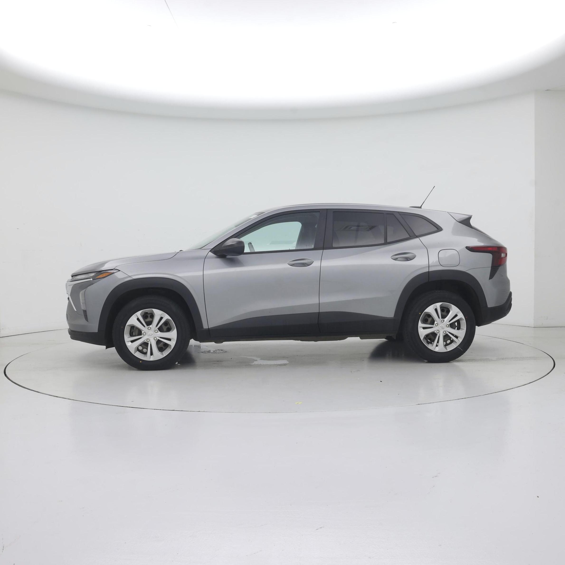 Thumbnail: 2024 Chevrolet Trax - 3