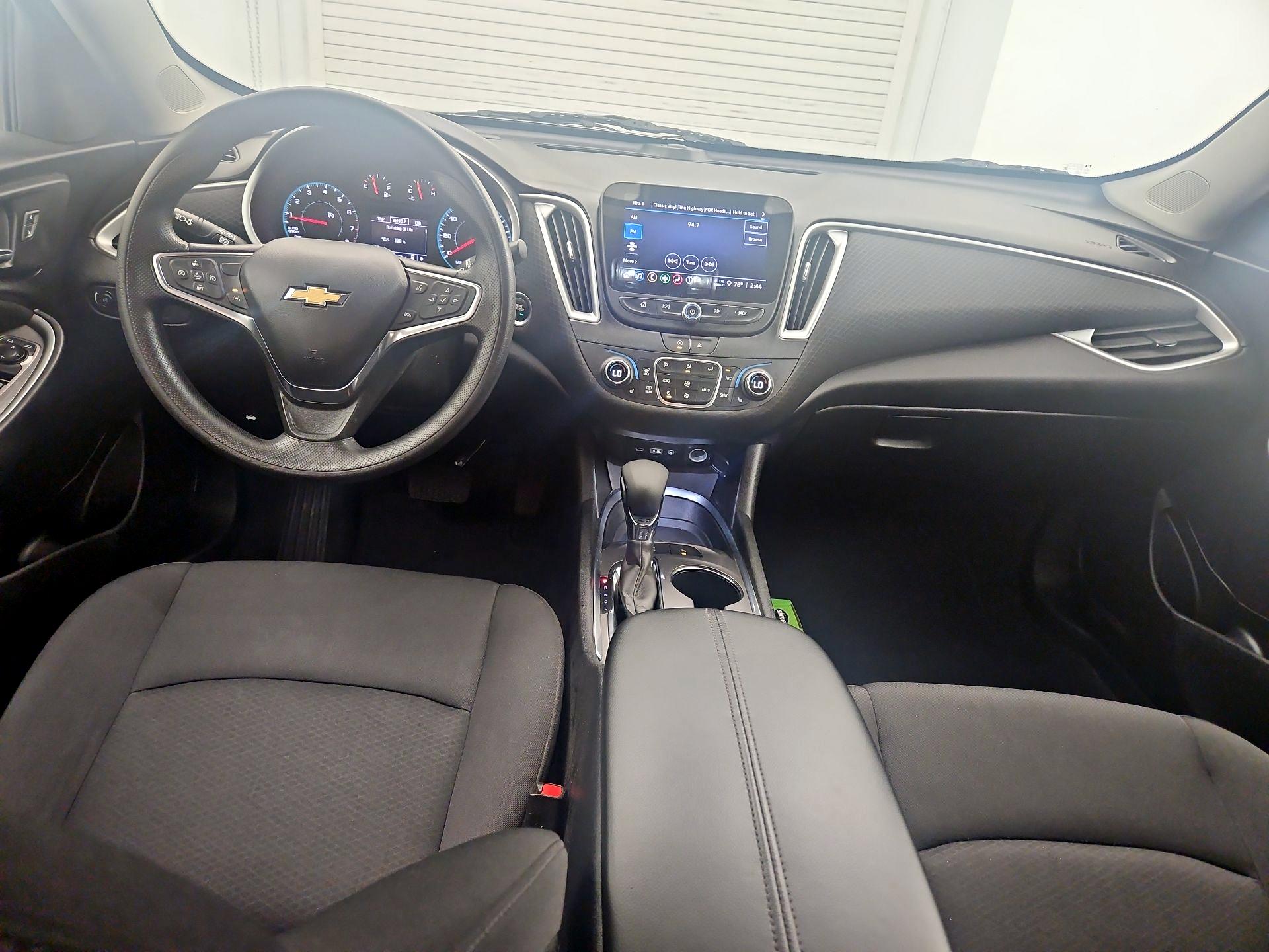 Thumbnail: 2024 Chevrolet Malibu - 9