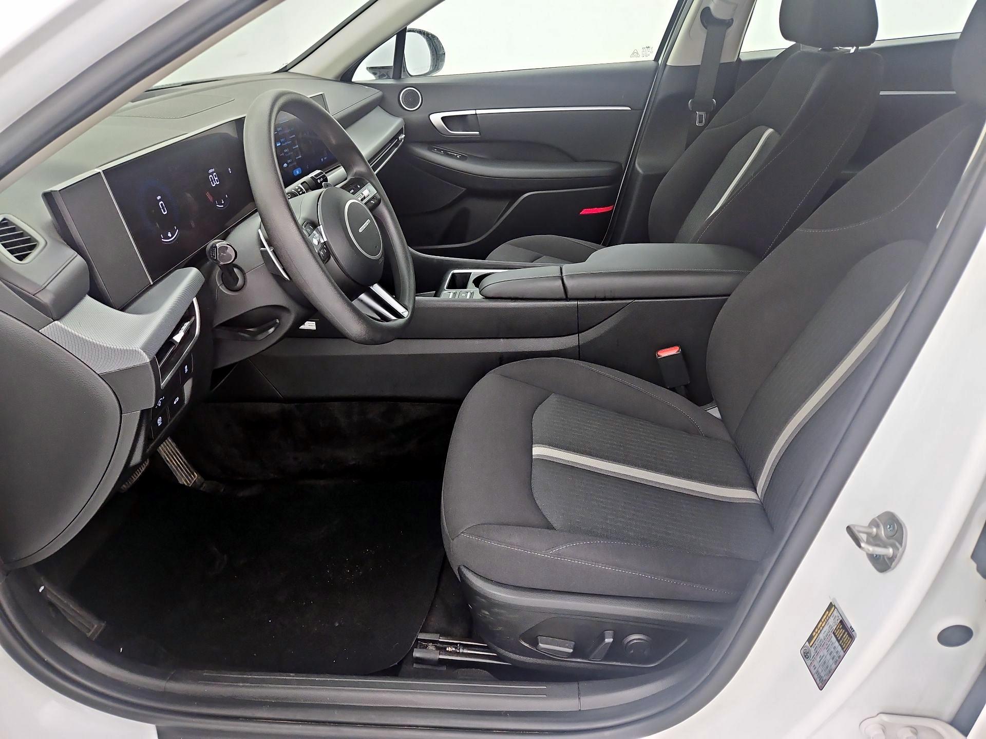 Thumbnail: 2025 Hyundai Sonata - 11