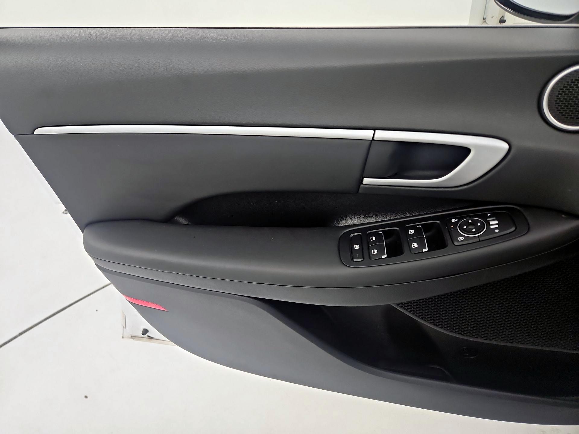 Thumbnail: 2025 Hyundai Sonata - 12