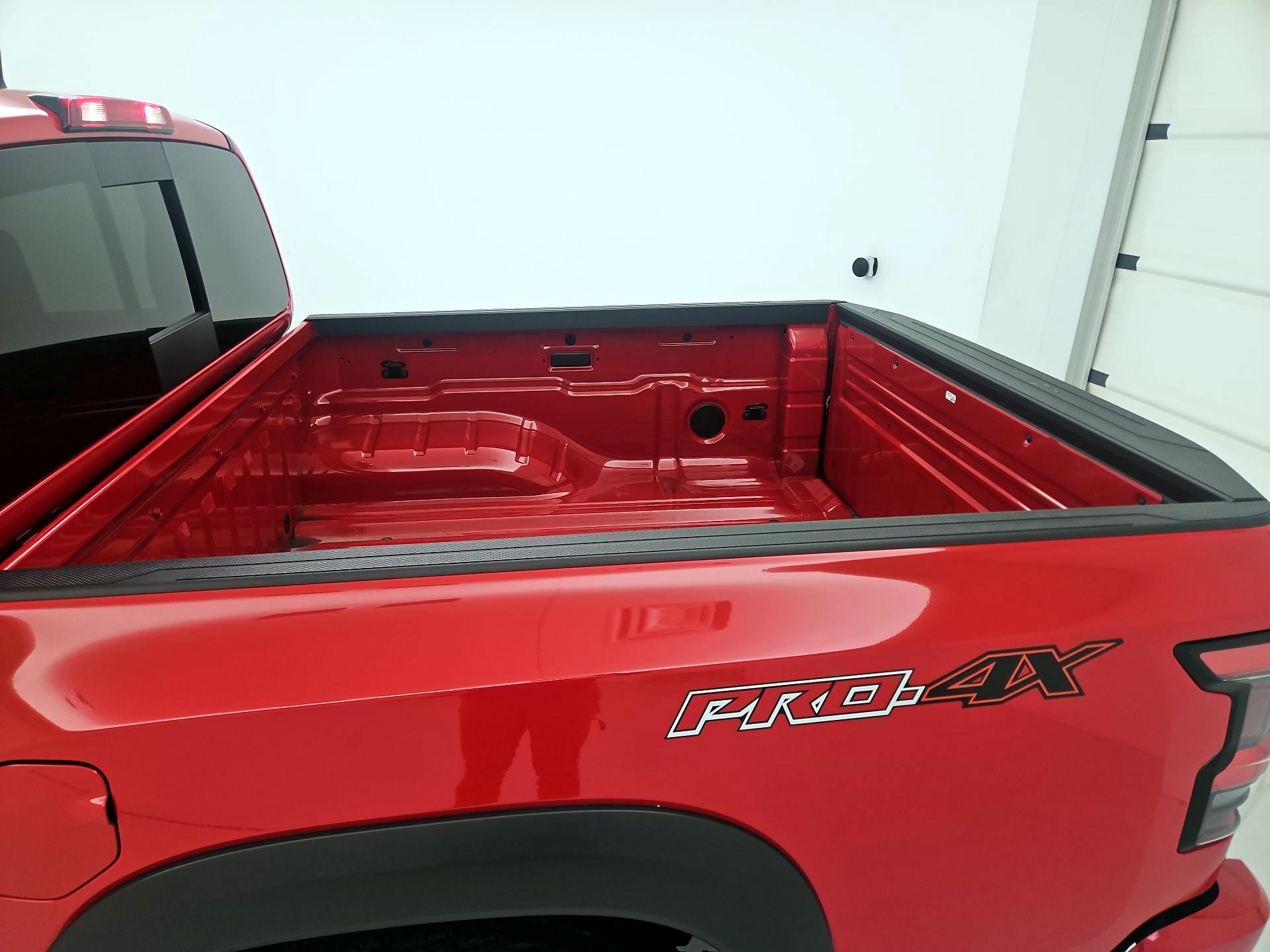 Thumbnail: 2025 Nissan Frontier - 18