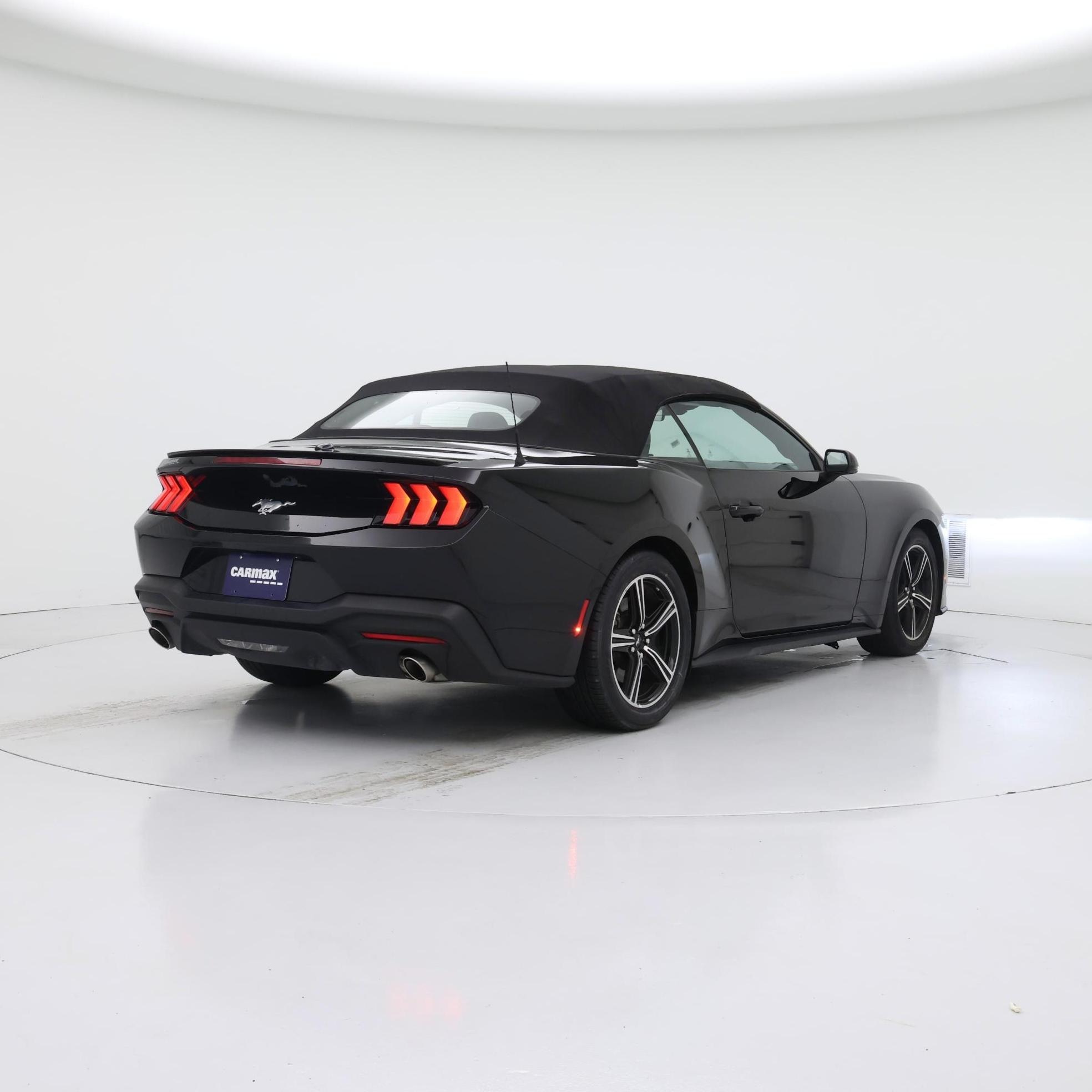 Thumbnail: 2025 Ford Mustang - 8