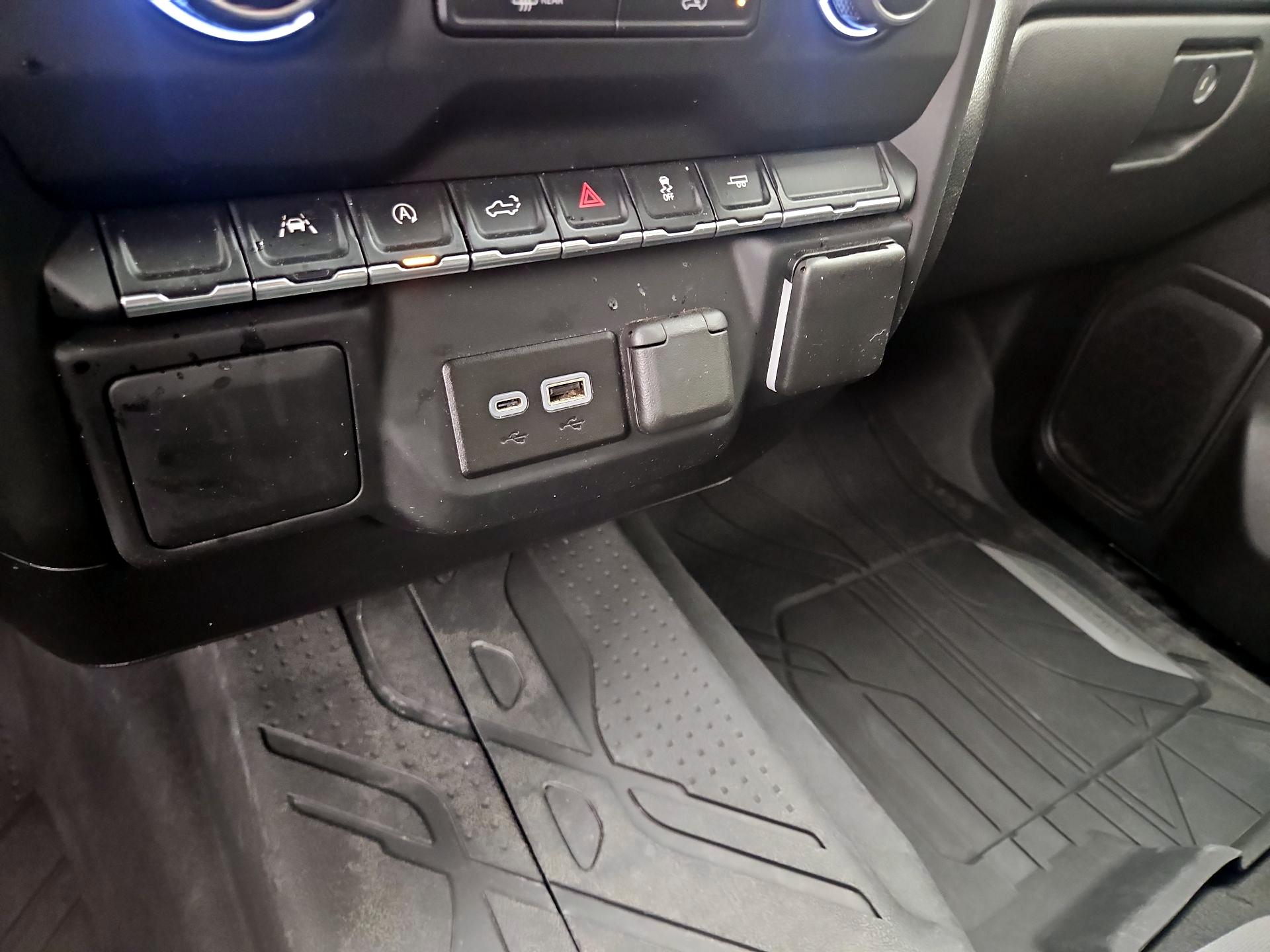 Thumbnail: 2024 Chevrolet Silverado 1500 - 18