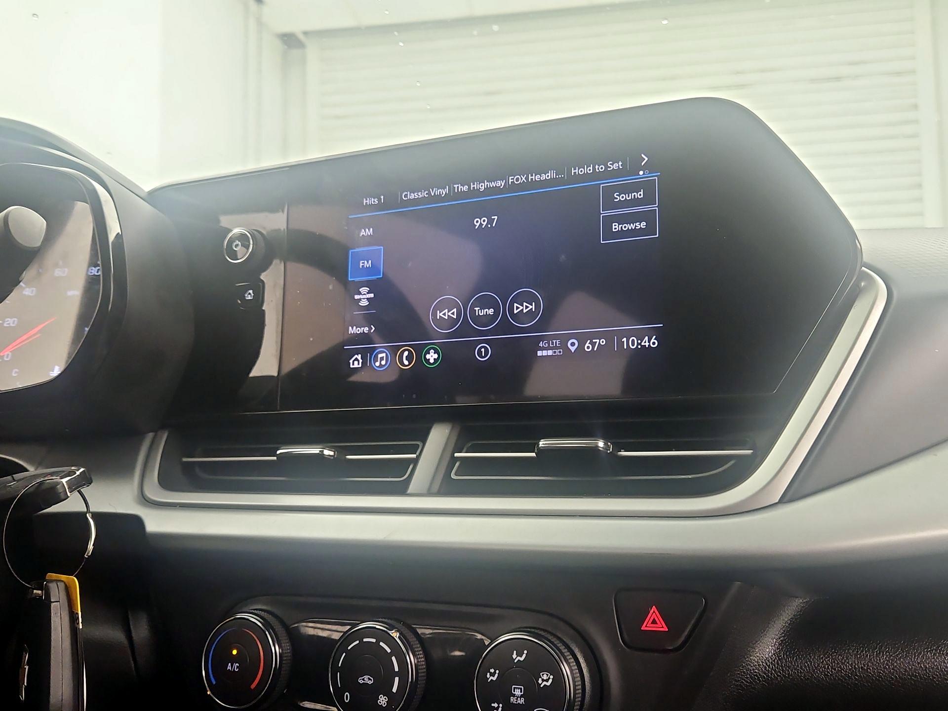 Thumbnail: 2024 Chevrolet Trax - 15