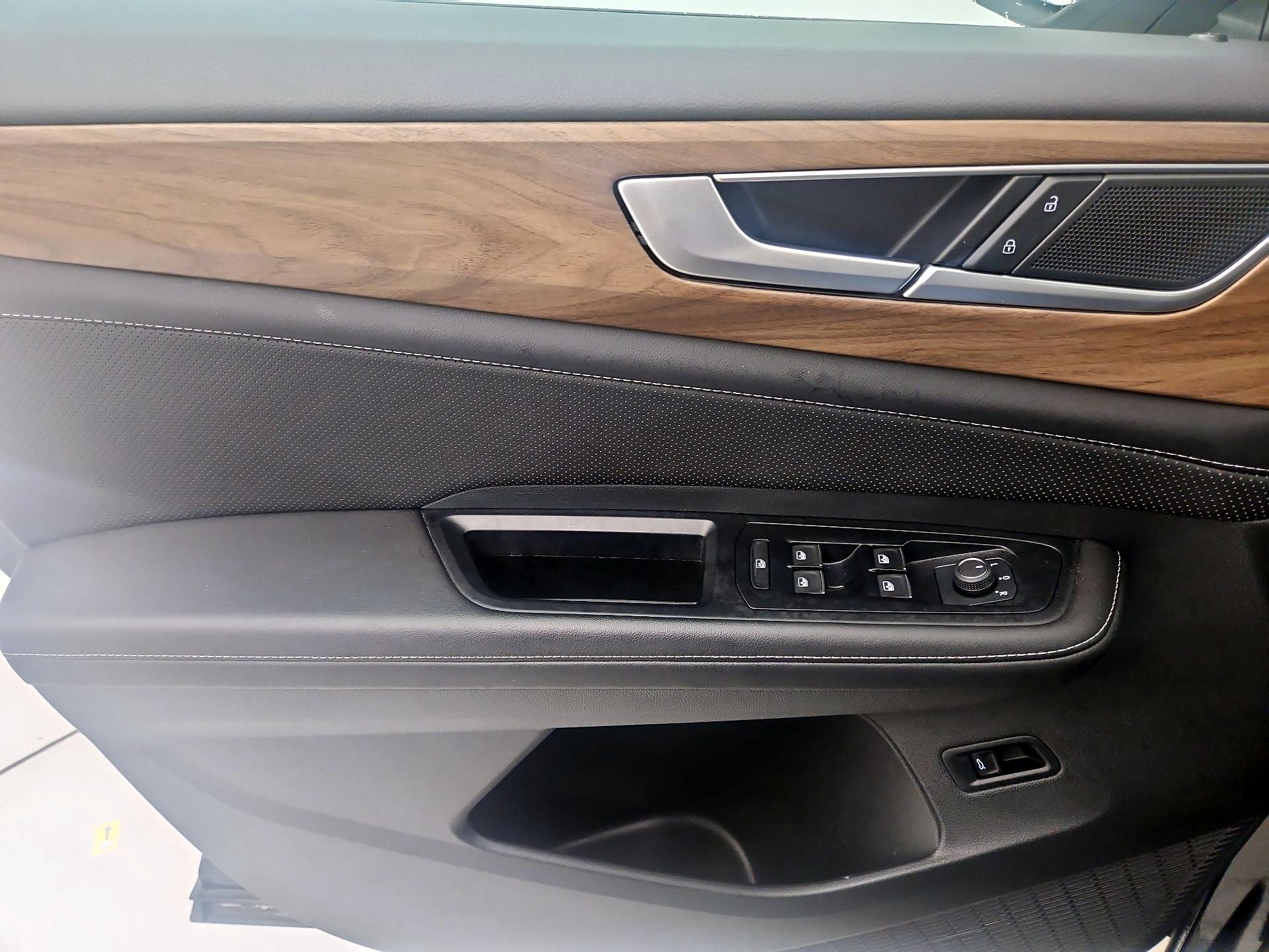 Thumbnail: 2025 Volkswagen Atlas - 12