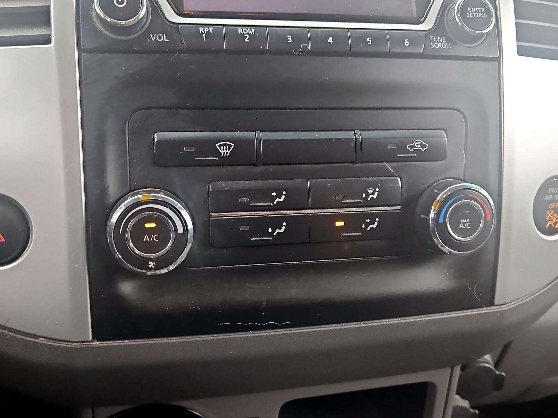 Thumbnail: 2016 Nissan Frontier - 15