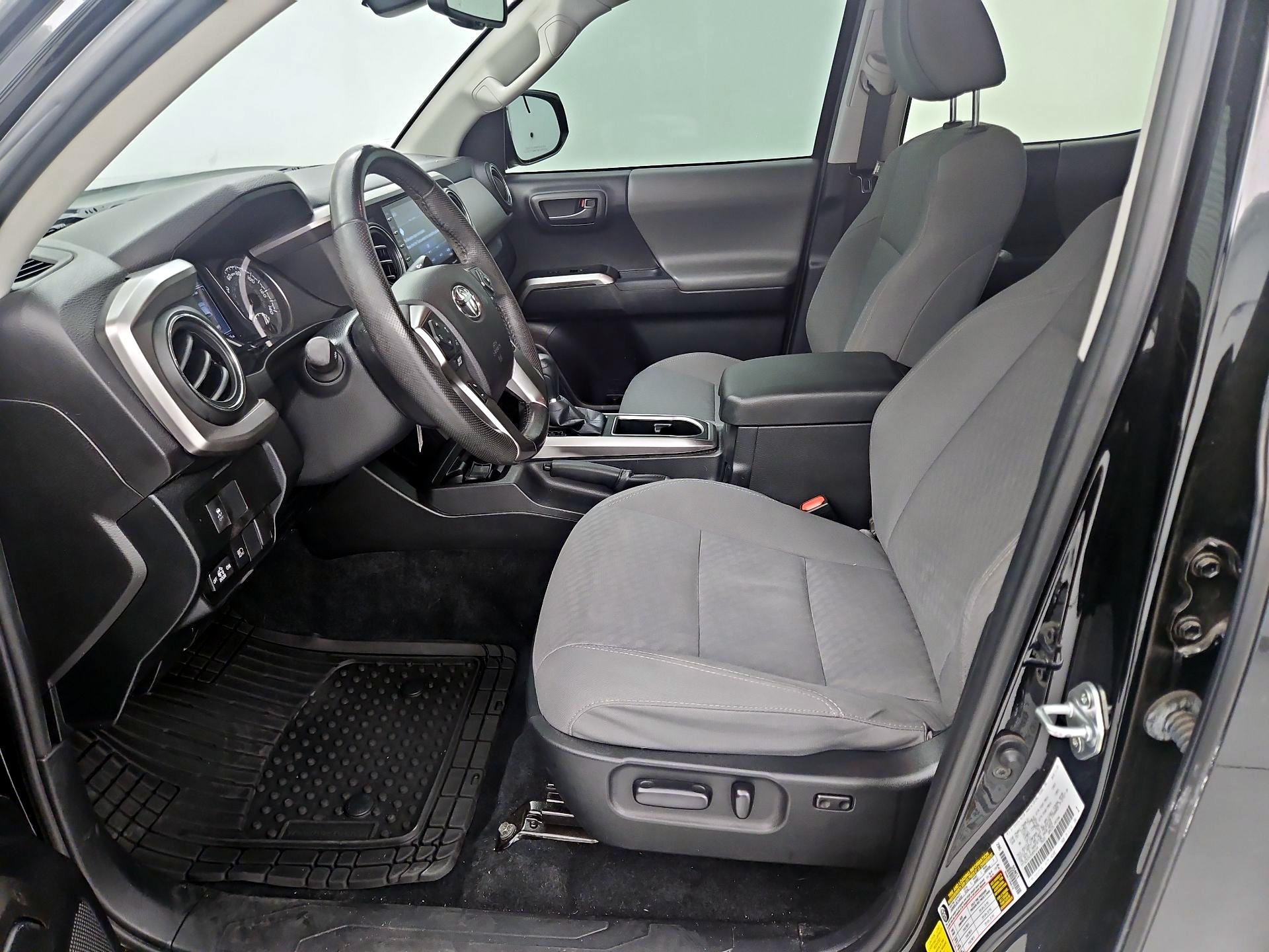 Thumbnail: 2021 Toyota Tacoma - 11