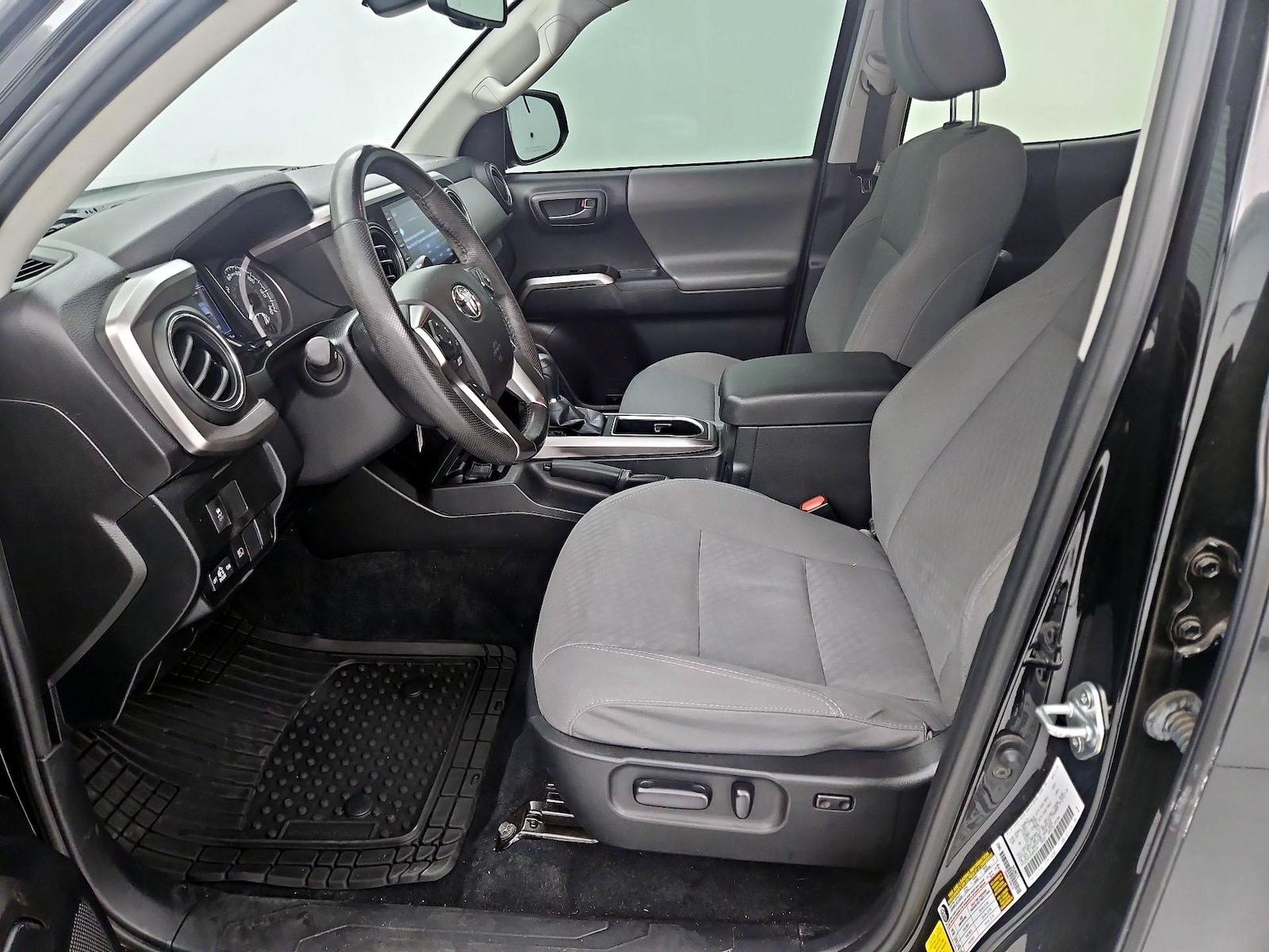 2021 Toyota Tacoma SR5 - Photo 12