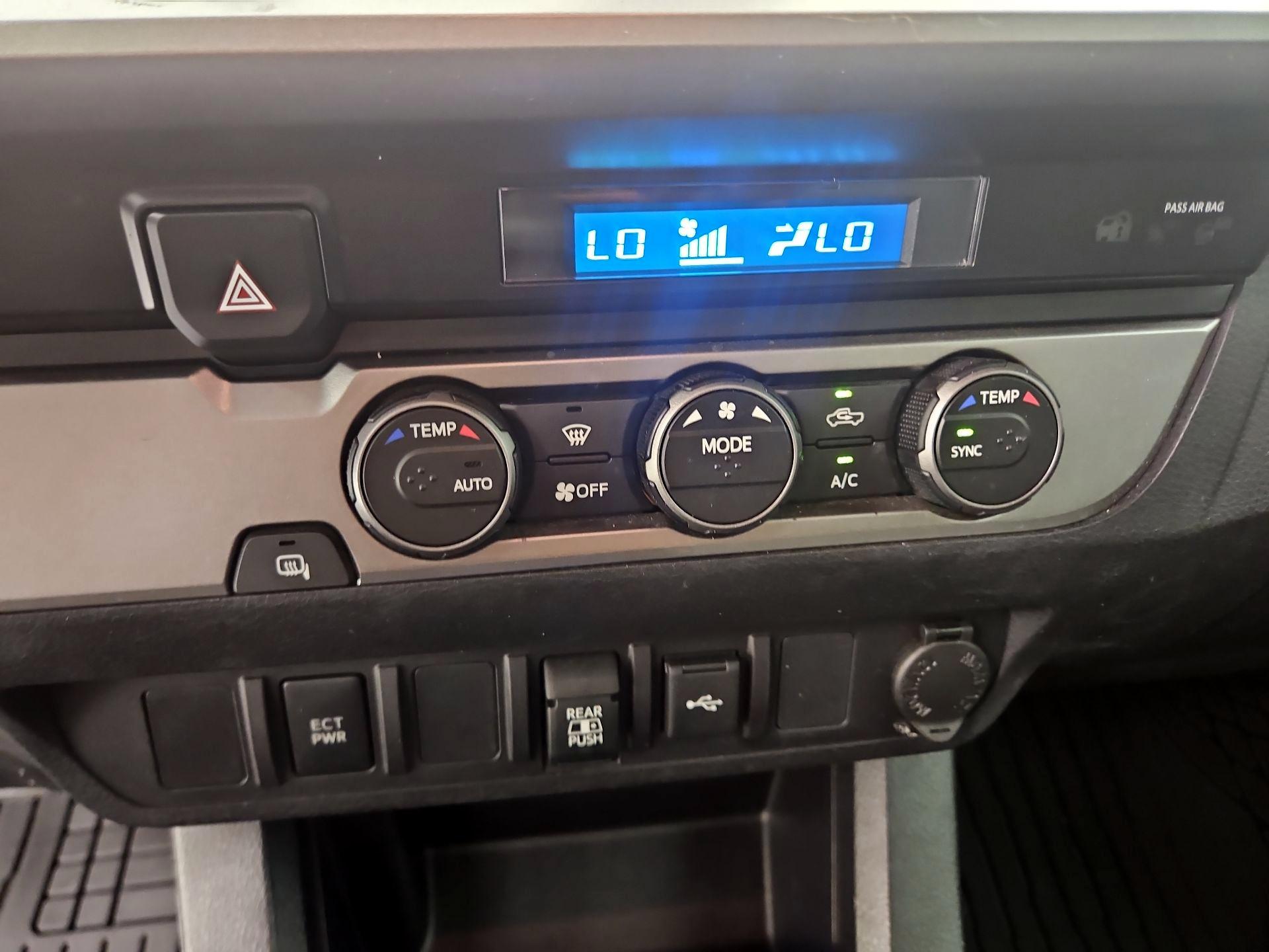 Thumbnail: 2021 Toyota Tacoma - 16