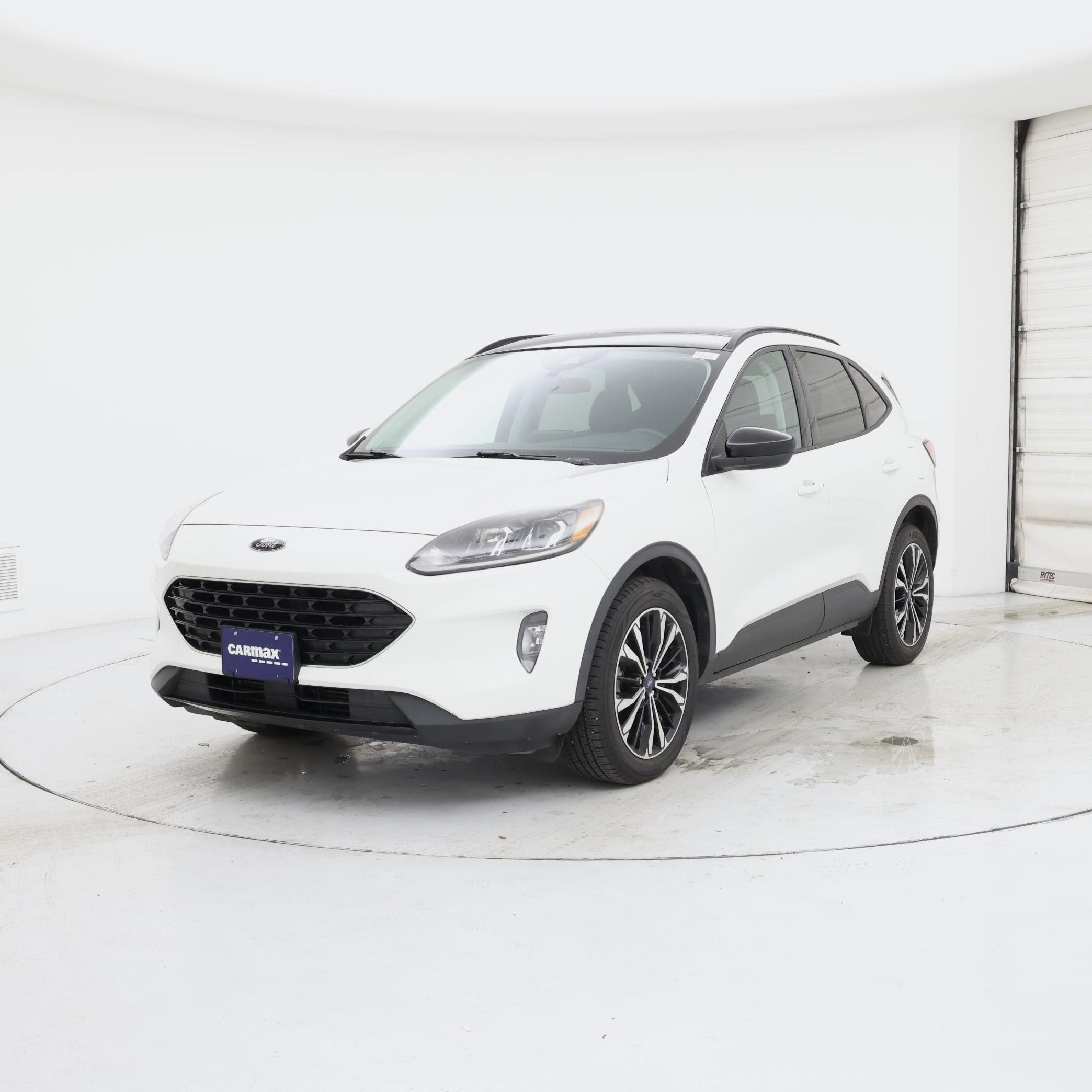 Thumbnail: 2021 Ford Escape - 4