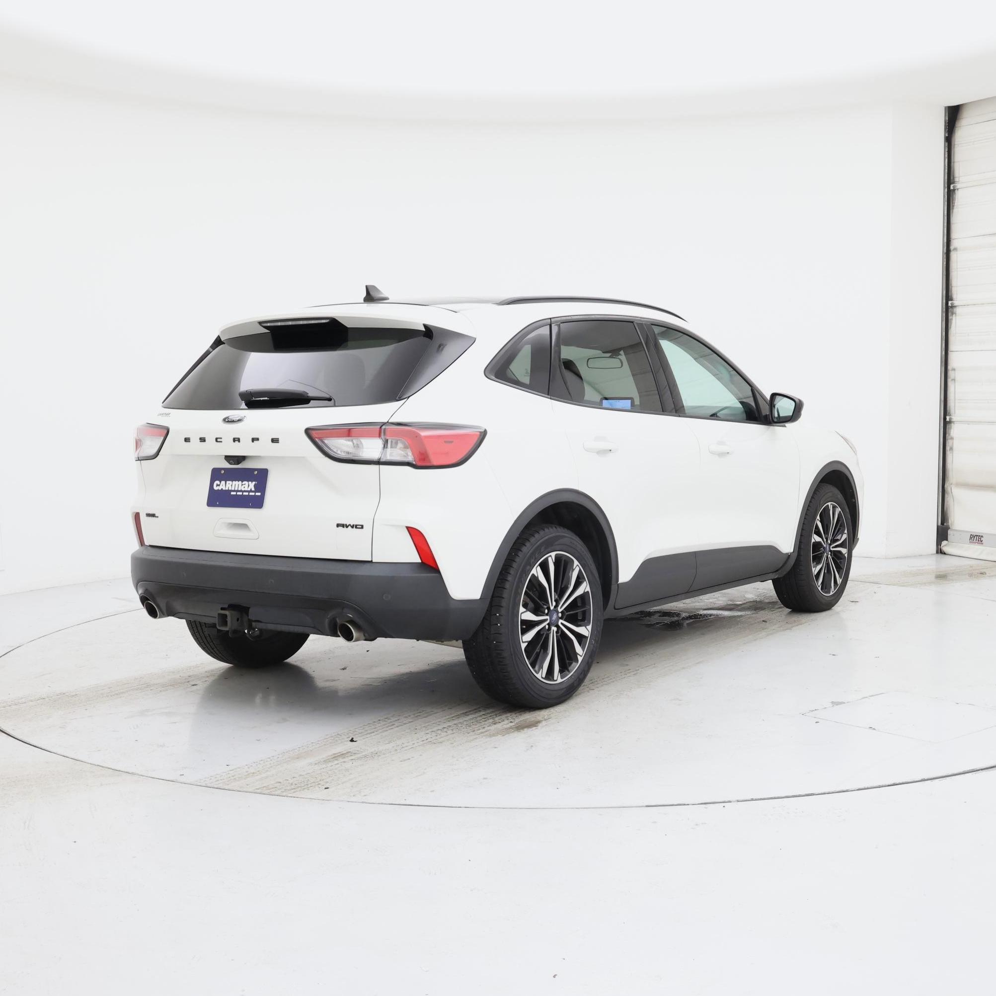 Thumbnail: 2021 Ford Escape - 8