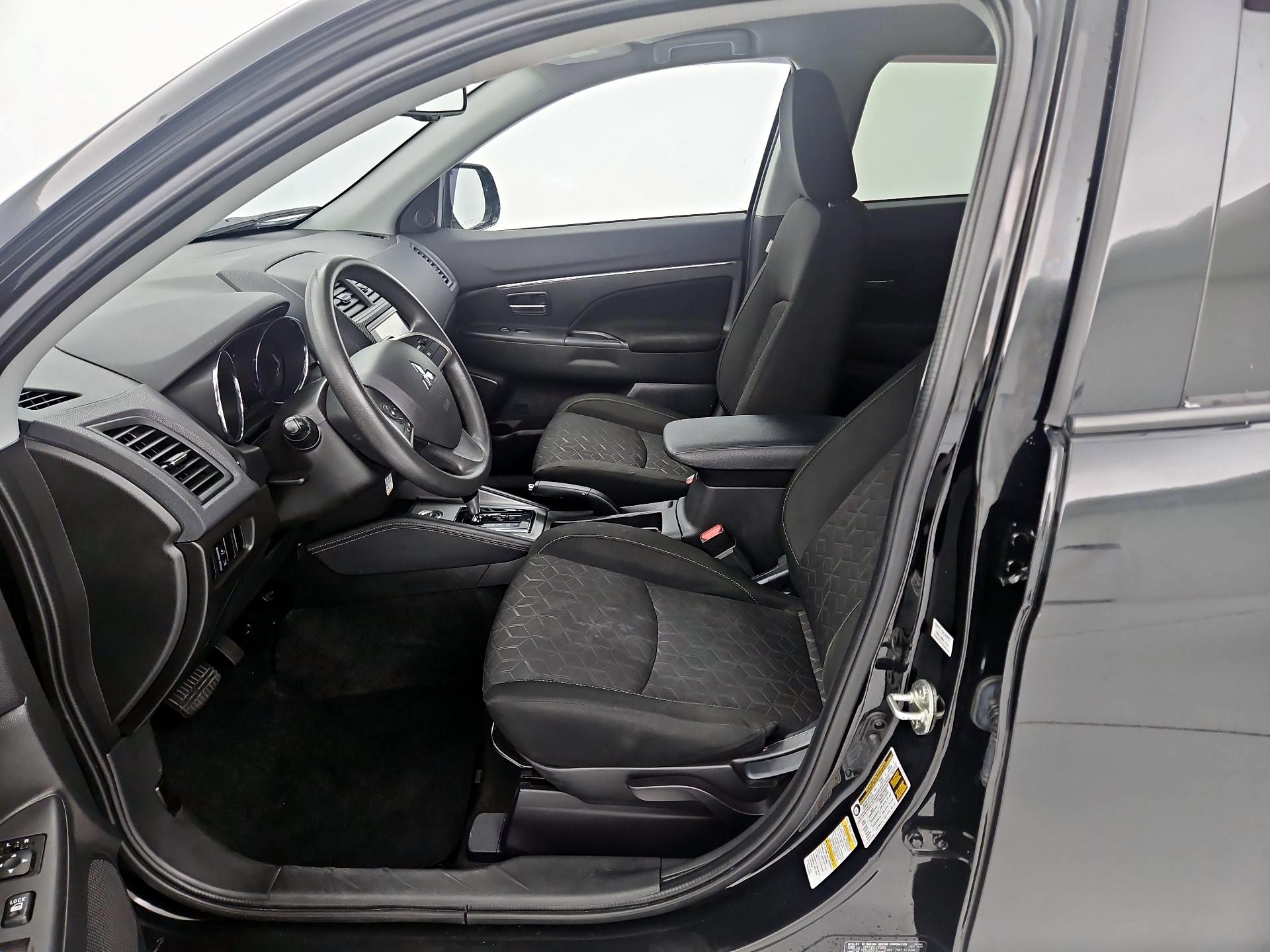Thumbnail: 2022 Mitsubishi Outlander Sport - 9