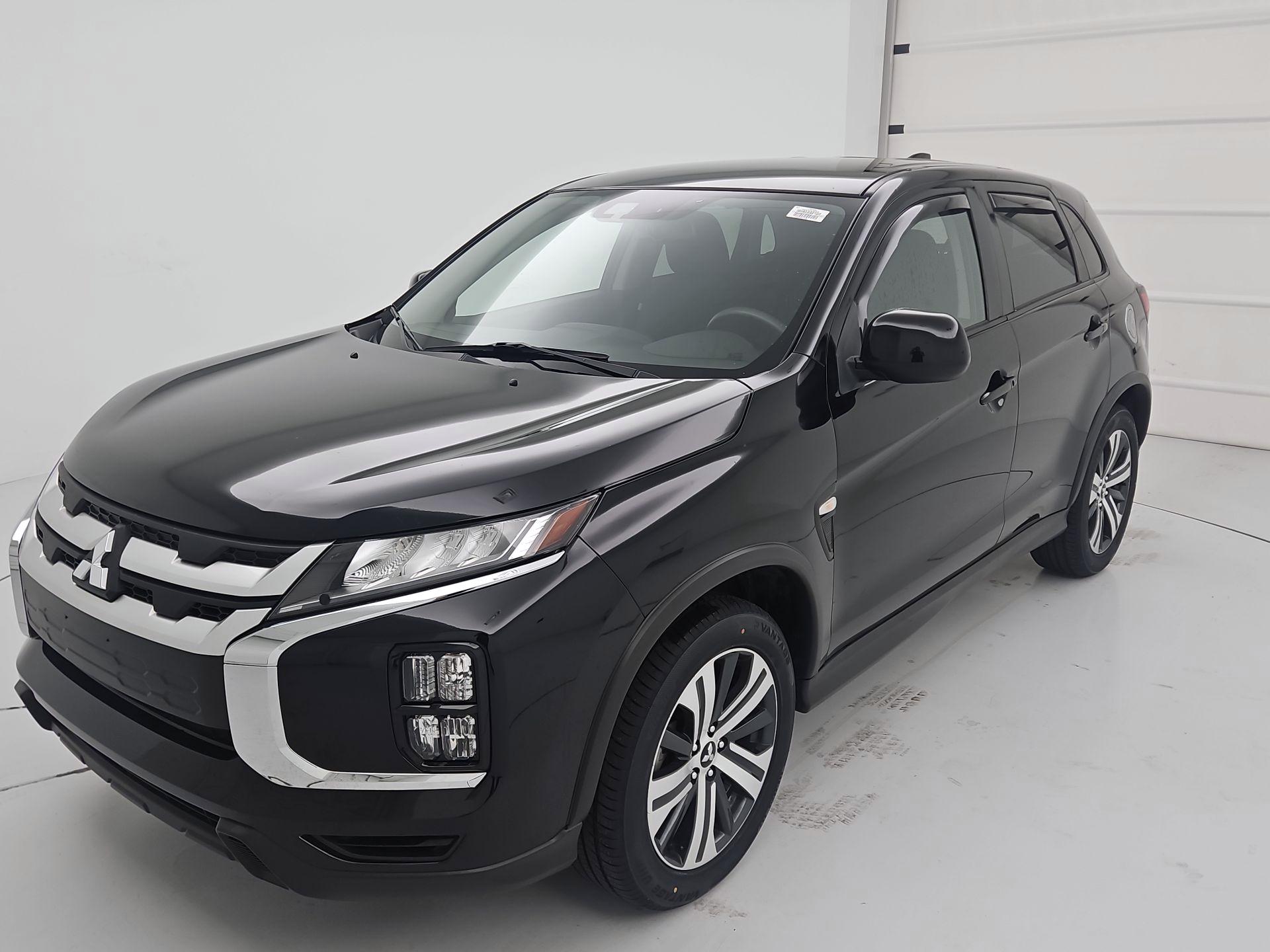 Thumbnail: 2022 Mitsubishi Outlander Sport - 3