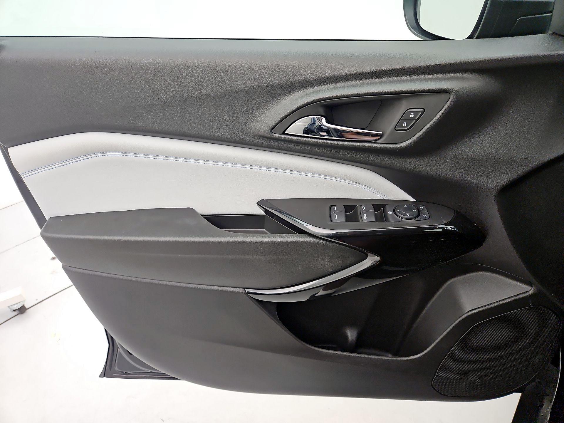 Thumbnail: 2025 Chevrolet Trax - 12