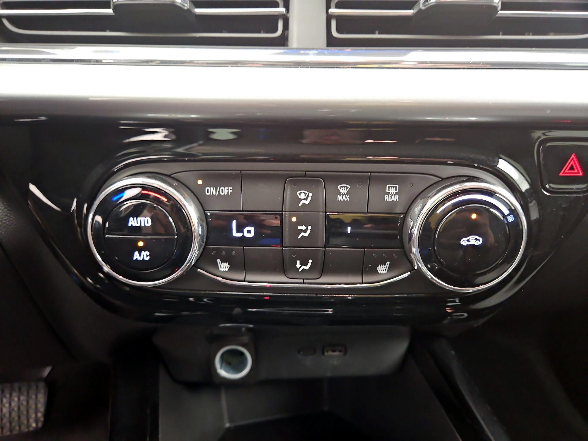 Thumbnail: 2025 Chevrolet Trax - 16