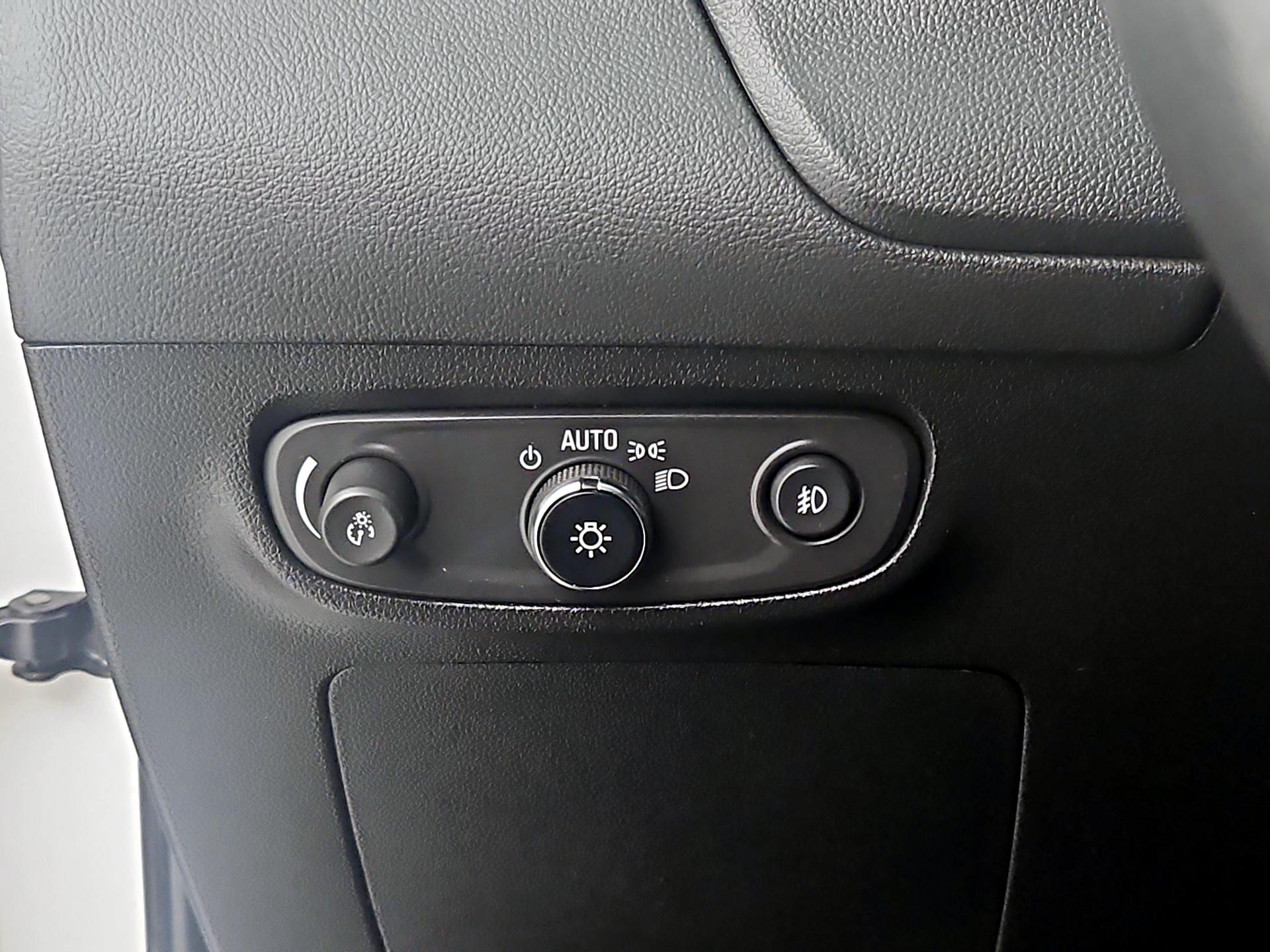 Thumbnail: 2023 Buick Encore GX - 13