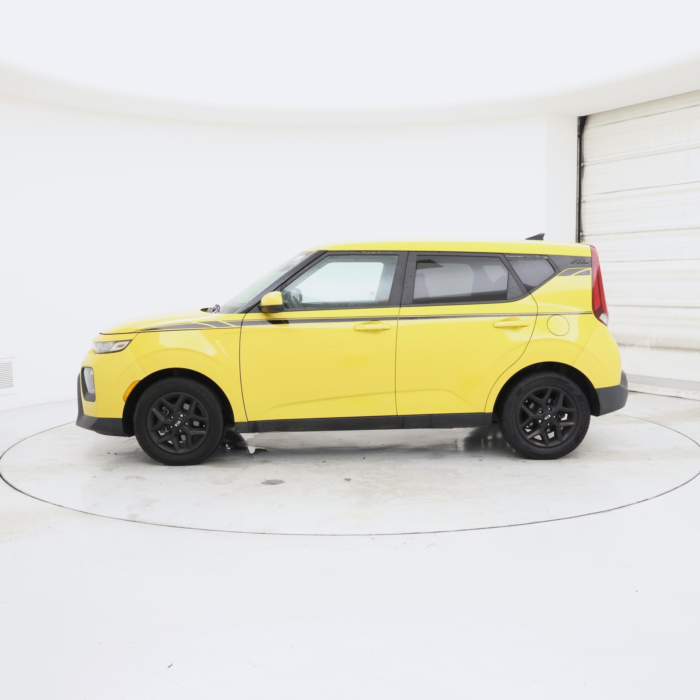 Thumbnail: 2020 Kia Soul - 3