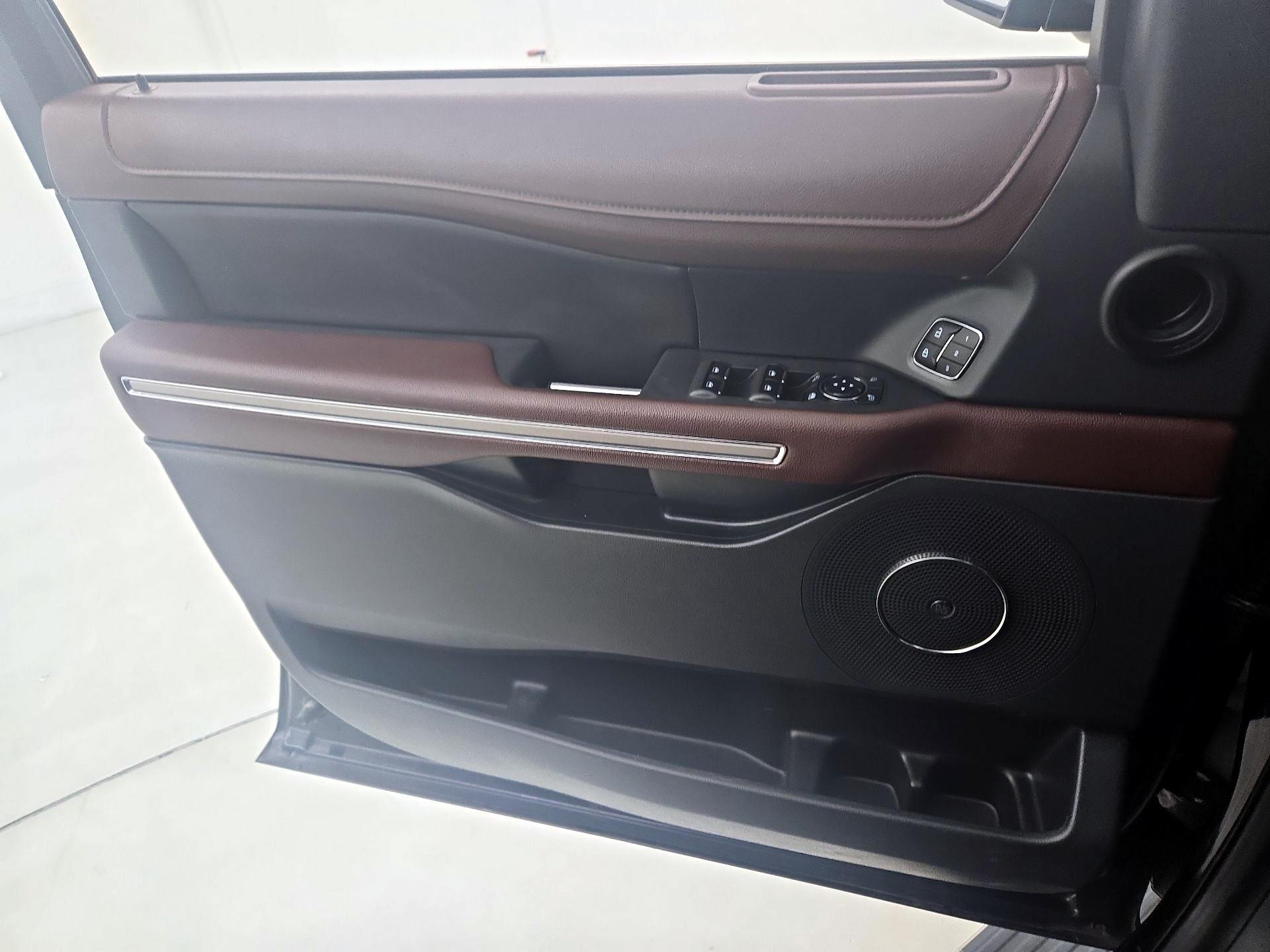 Thumbnail: 2024 Ford Expedition - 12