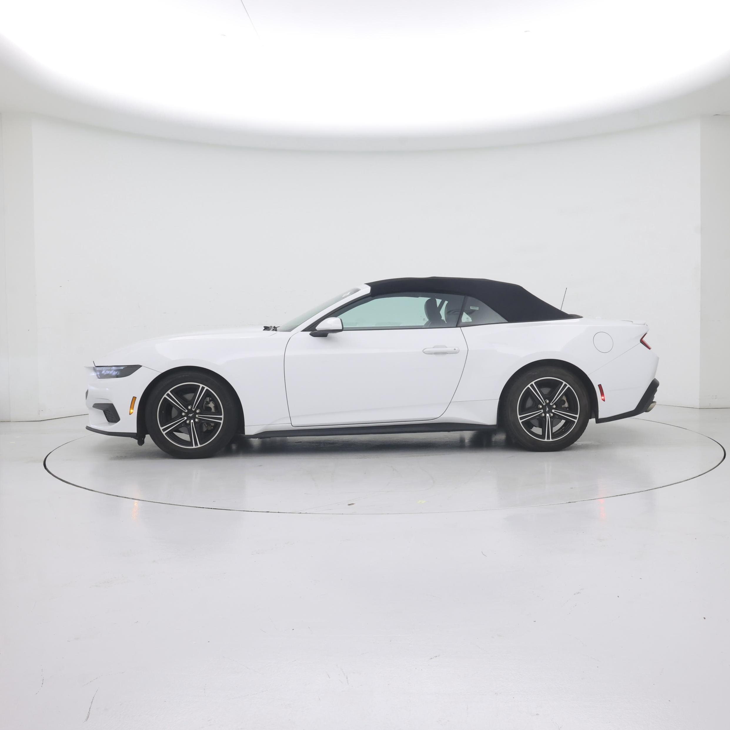 Thumbnail: 2025 Ford Mustang - 3