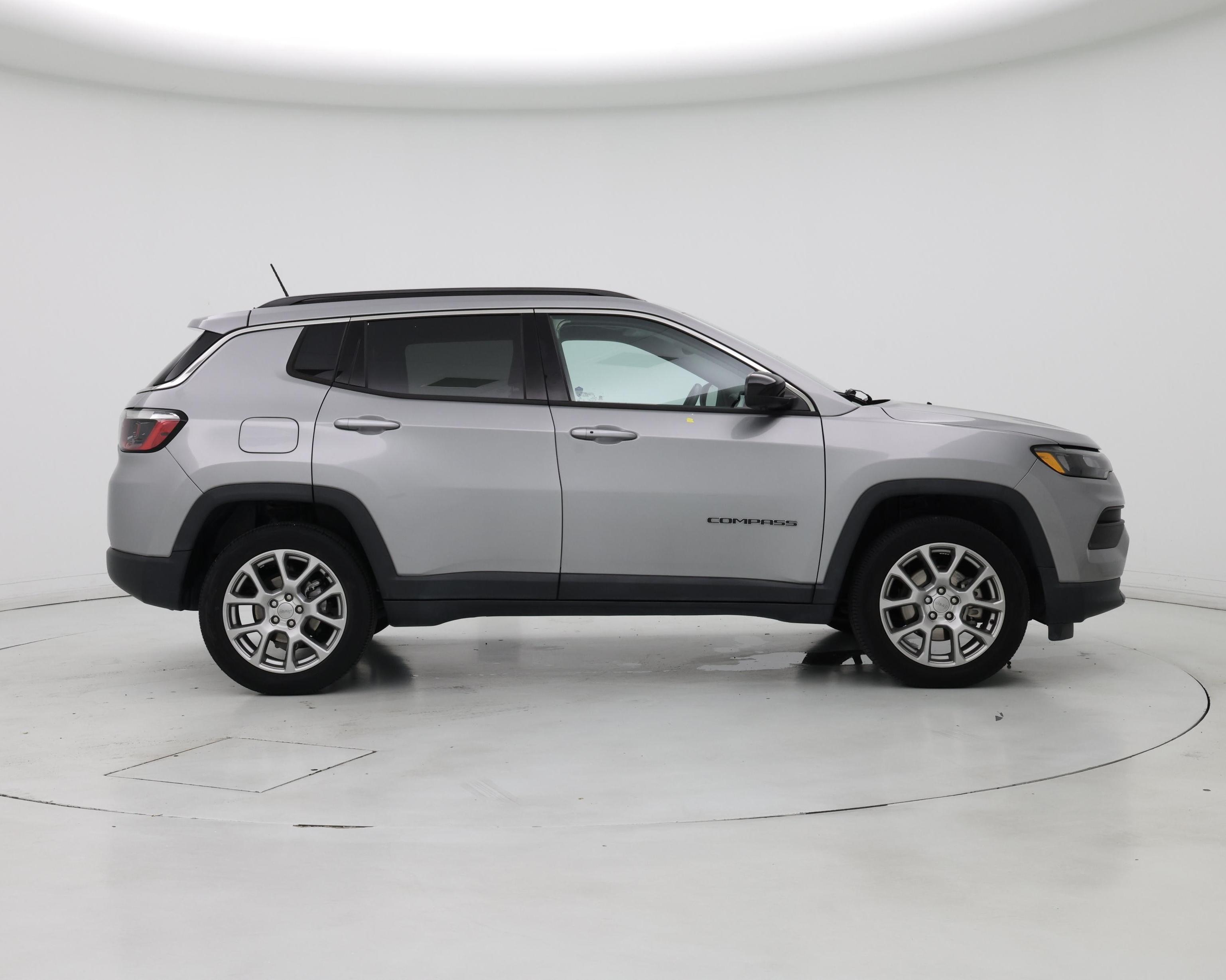 Thumbnail: 2022 Jeep Compass - 7