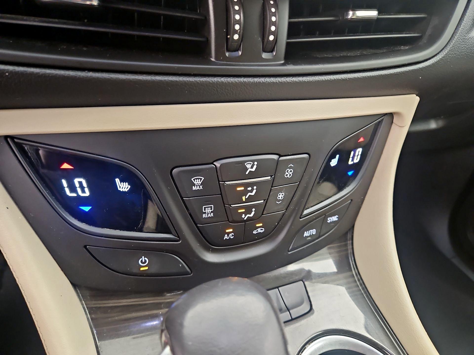 Thumbnail: 2020 Buick Envision - 16