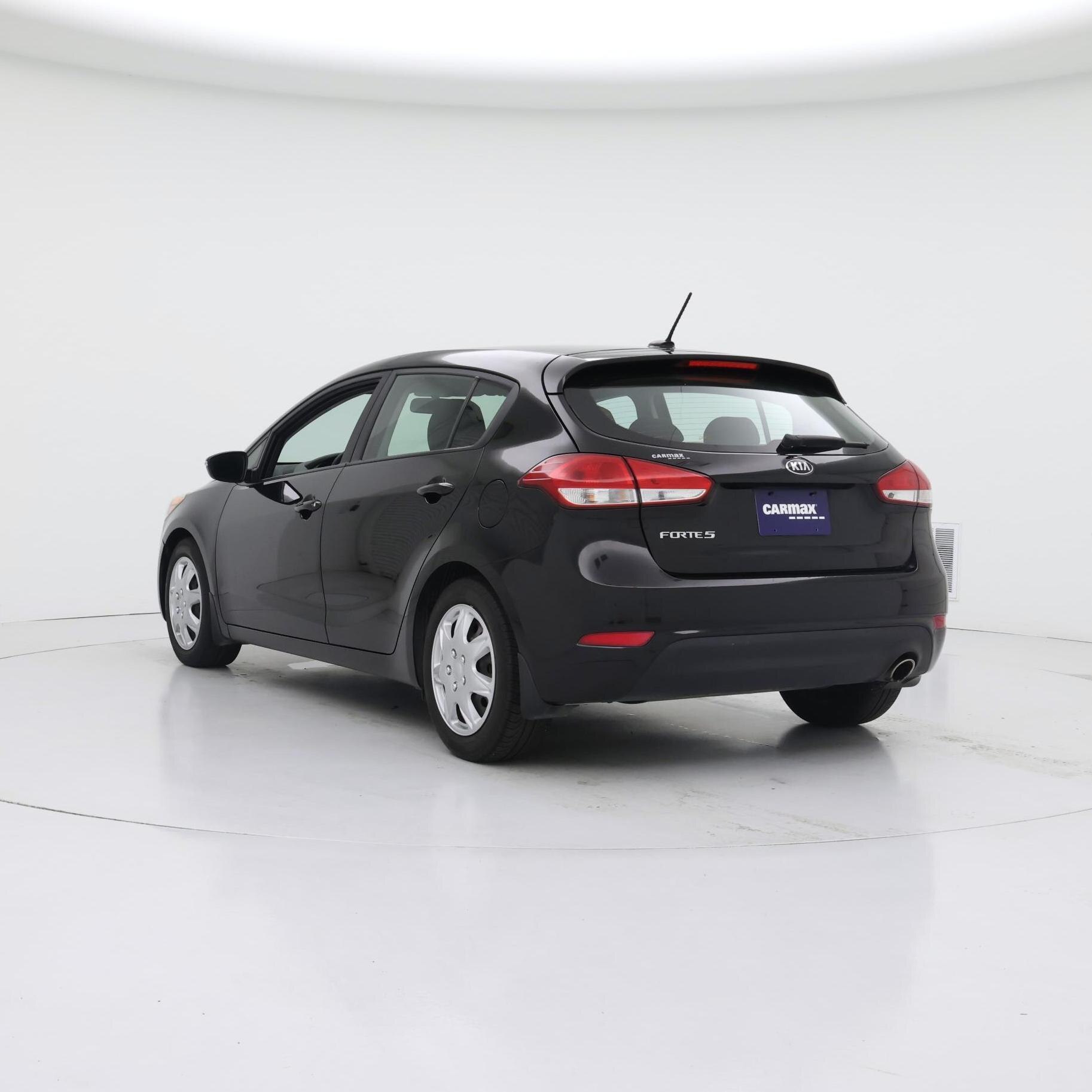 Thumbnail: 2016 Kia Forte - 2