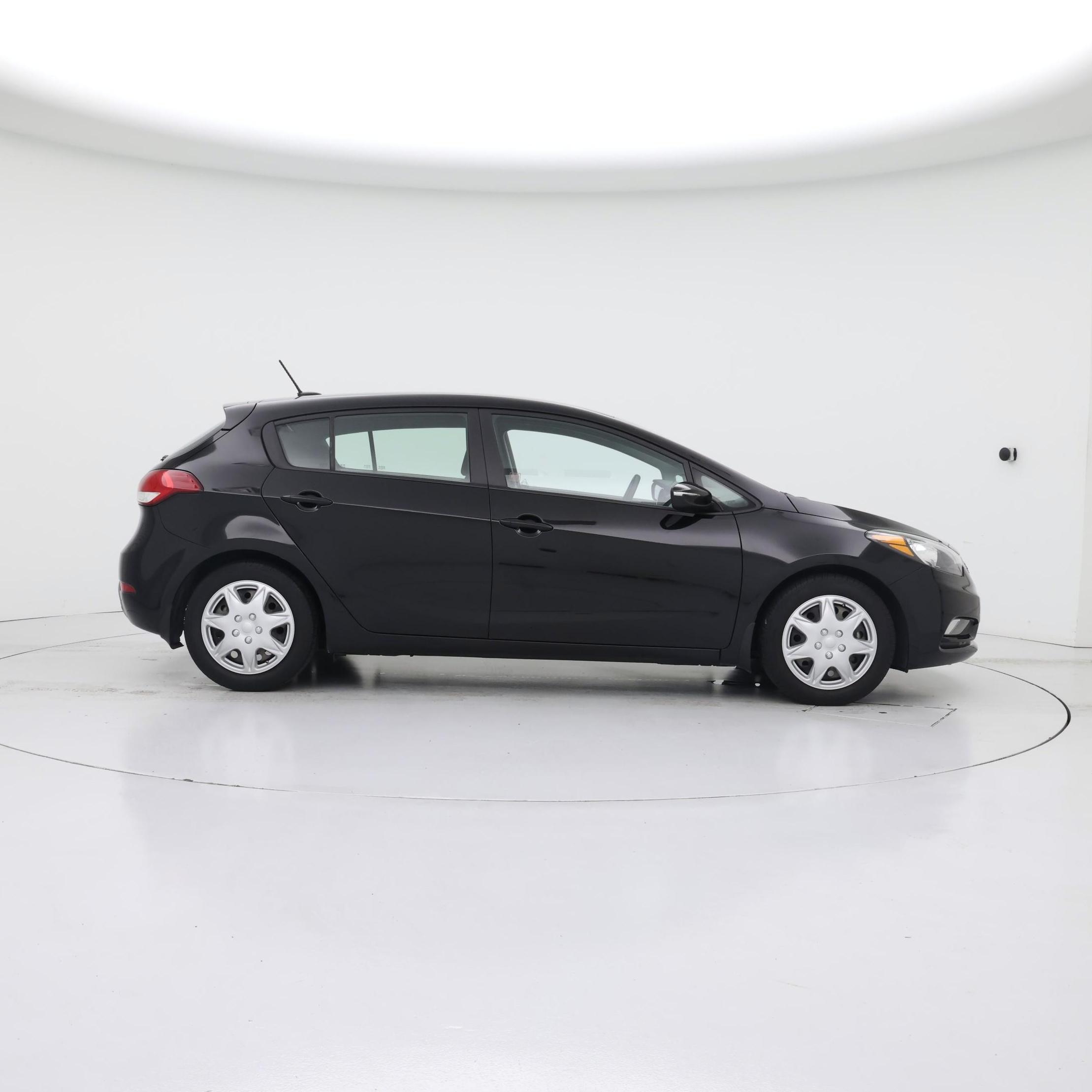 Thumbnail: 2016 Kia Forte - 7