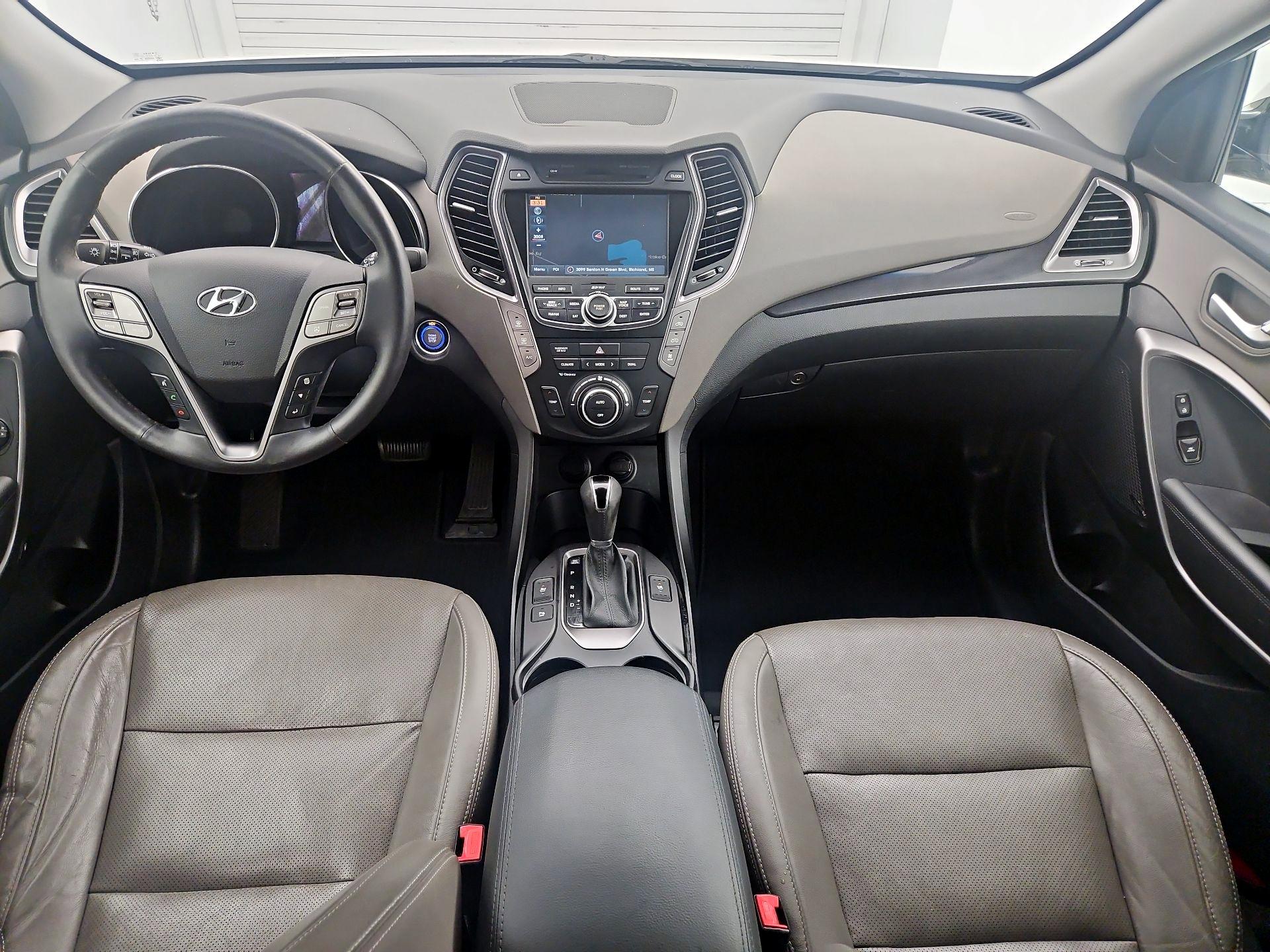 Thumbnail: 2016 Hyundai Santa Fe - 9