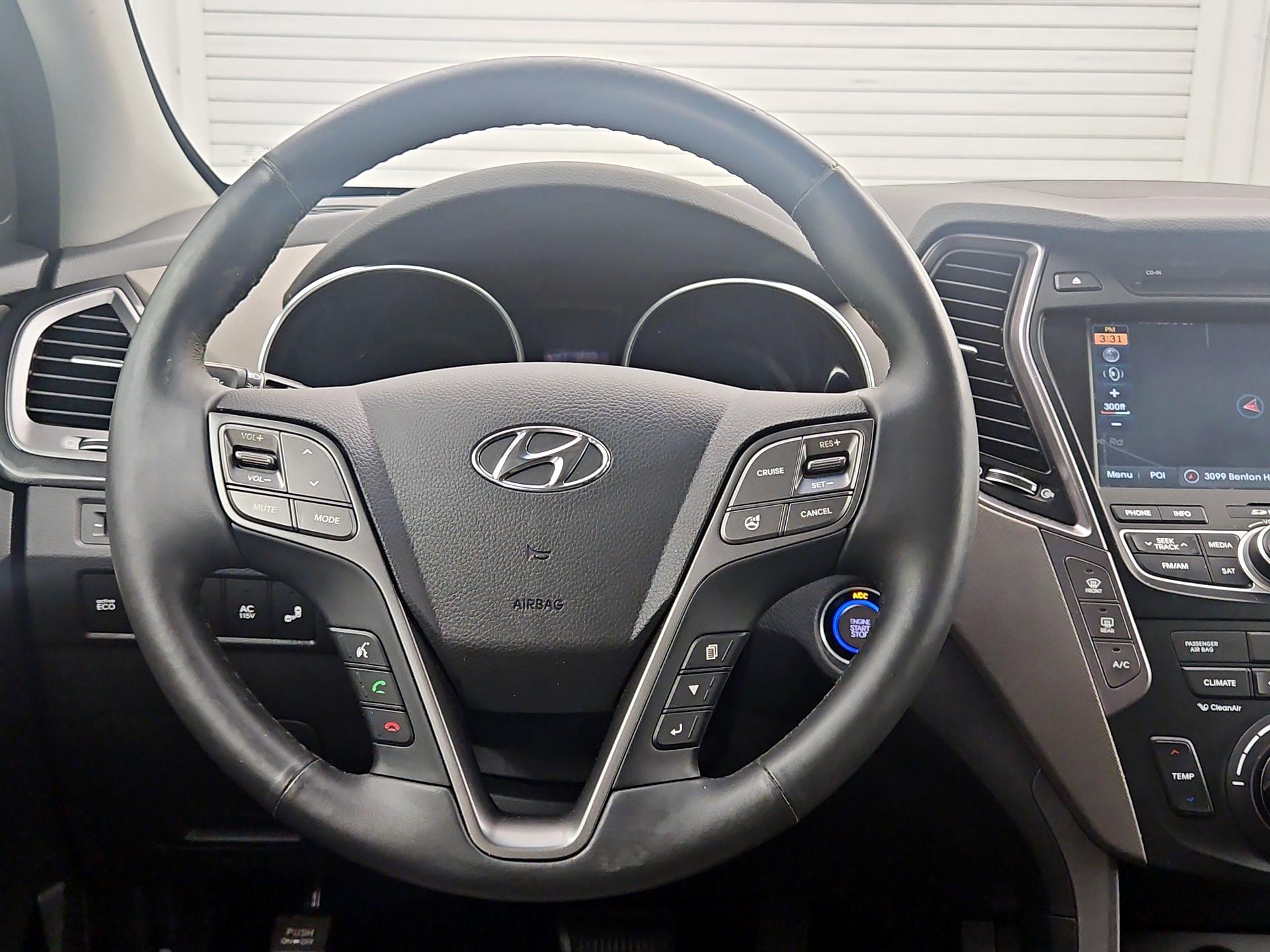 Thumbnail: 2016 Hyundai Santa Fe - 10