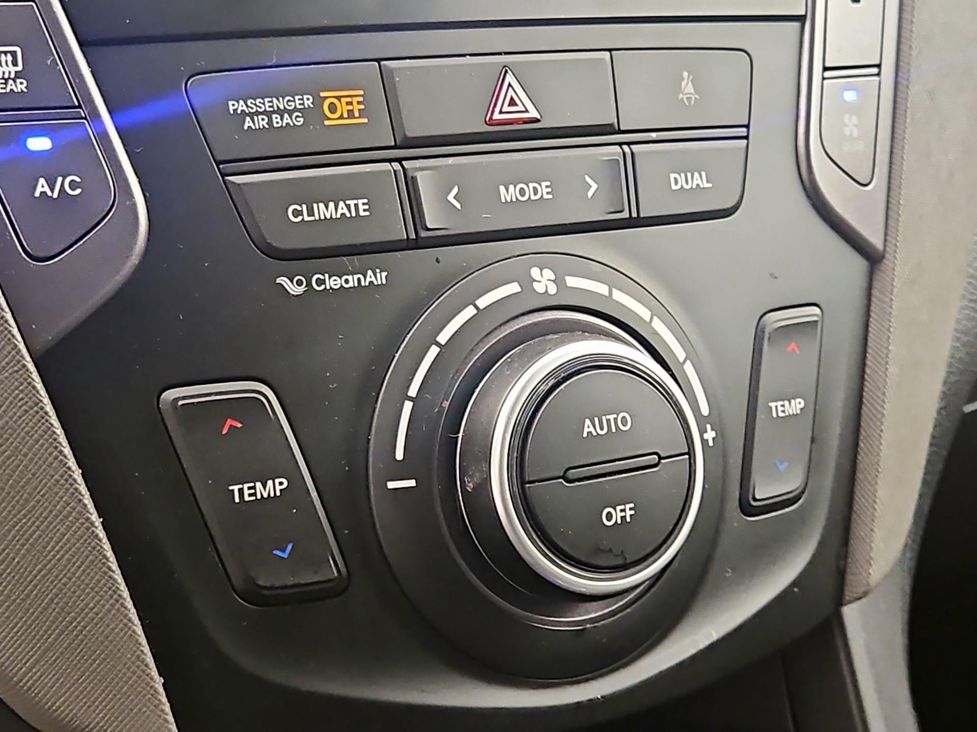 Thumbnail: 2016 Hyundai Santa Fe - 17