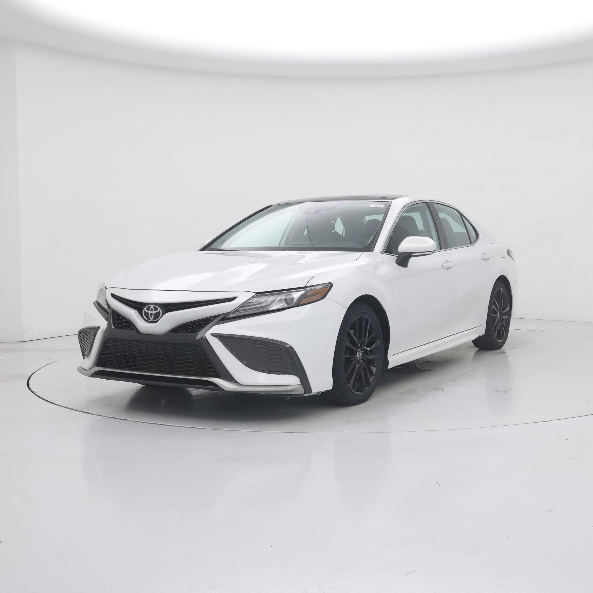 Thumbnail: 2021 Toyota Camry - 4